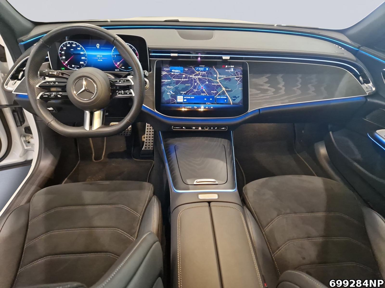 Fahrzeugabbildung Mercedes-Benz E 220 d 4M T AMG Night AHK LED DISTRONIC Kamera