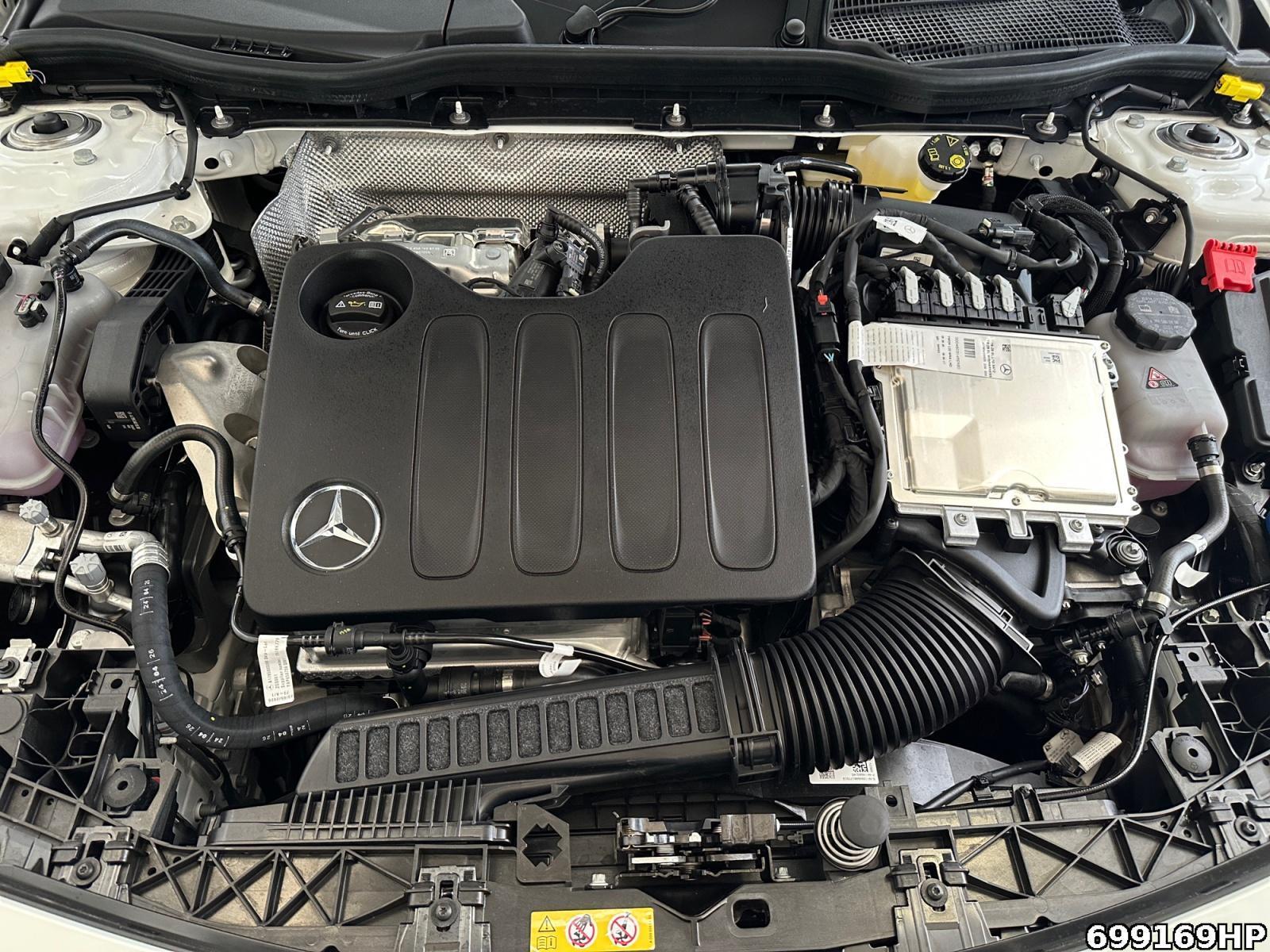 Fahrzeugabbildung Mercedes-Benz CLA 200 Shooting Brake +AMG+NIGHT+PREMIUM+360°+MASSAGE+HUD+