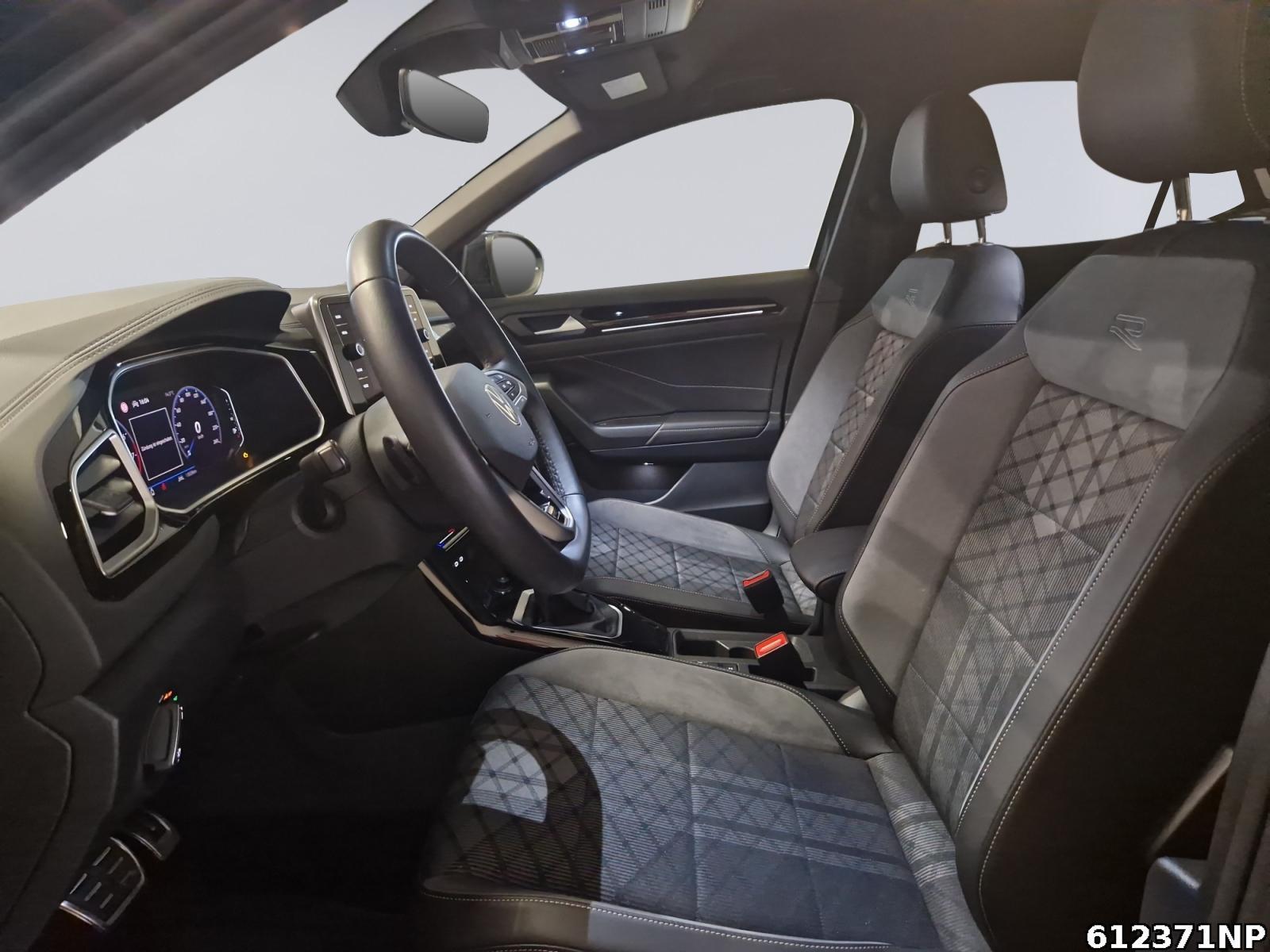 Fahrzeugabbildung Volkswagen T-Roc 1.5 TSI R-Line LED Digital Cockpit PRO