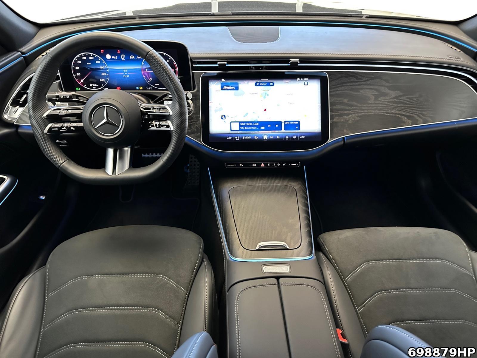 Fahrzeugabbildung Mercedes-Benz E 220 d T AMG AHK CarPlay Distronic Ambiente