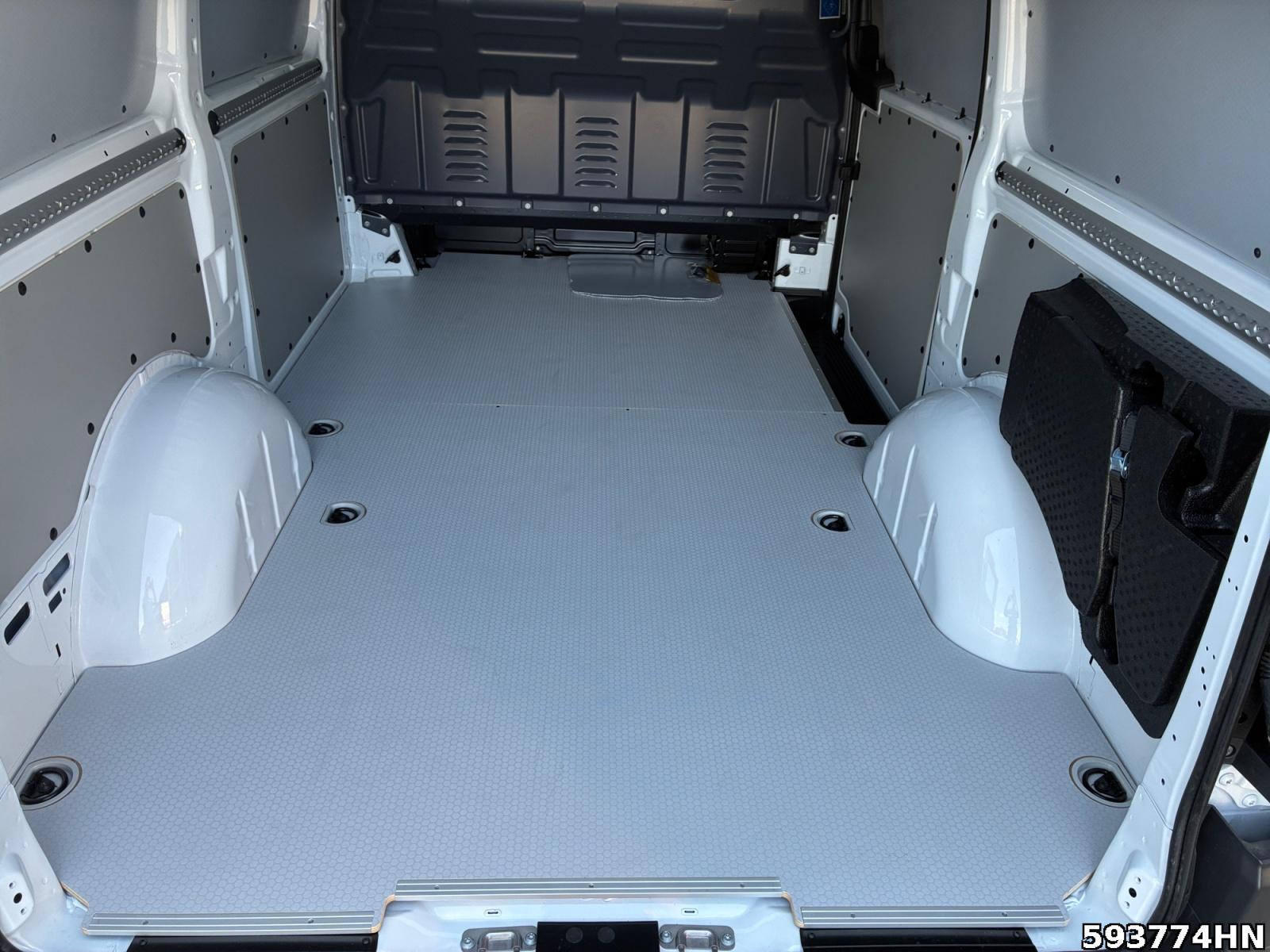 Fahrzeugabbildung Mercedes-Benz Vito 116 4x4 L *MULTIBEAM*AHK 2,5*KAMERA*2 SITZE