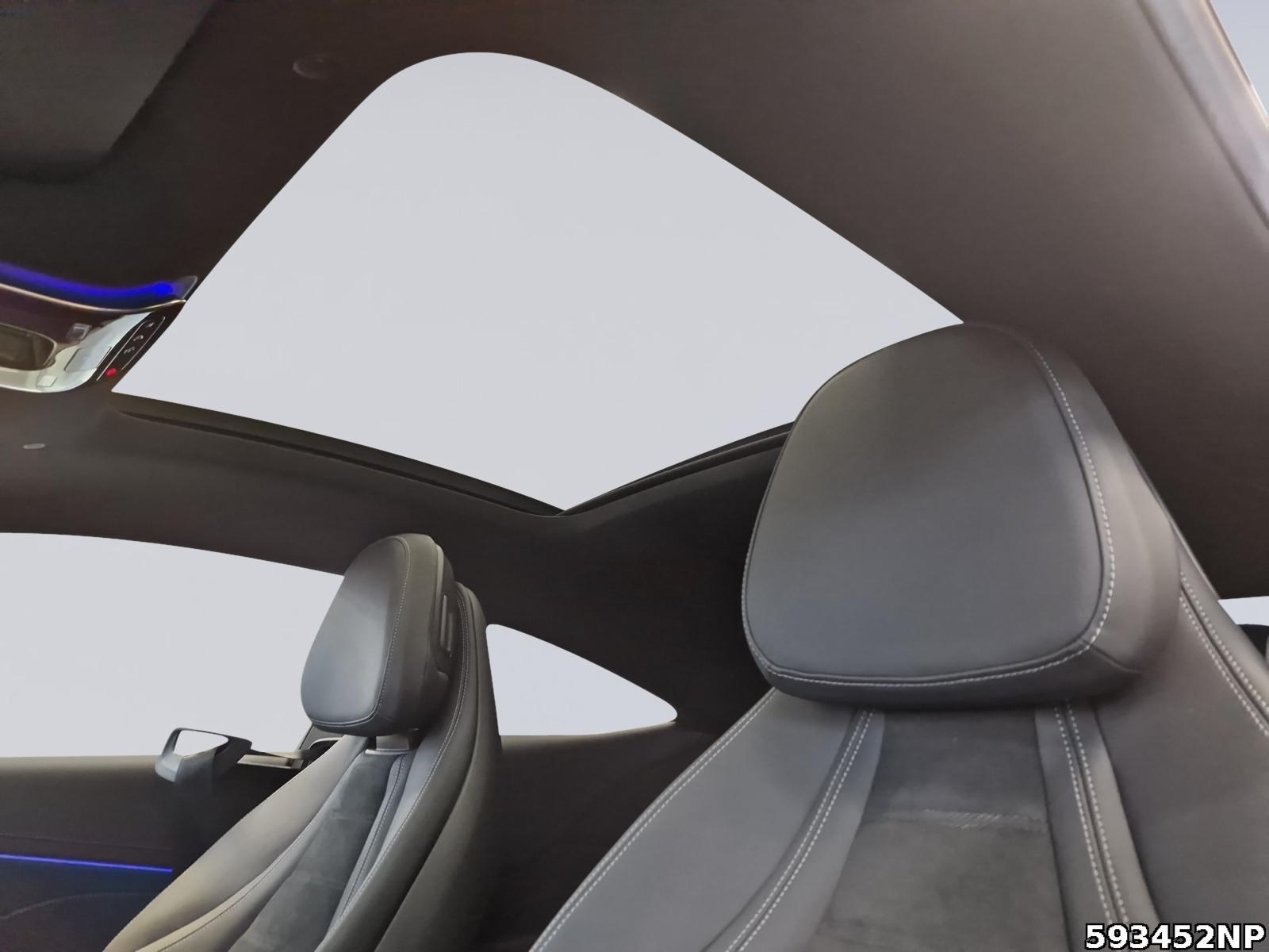 Fahrzeugabbildung Mercedes-Benz CLE 300 e AMG Digital-Light Distronic Pano 360°
