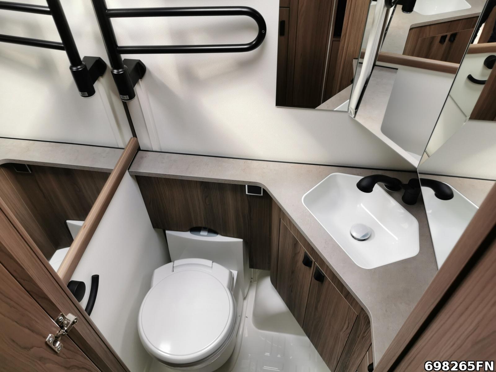Fahrzeugabbildung Kabe Royal 560 GLE B2 2027