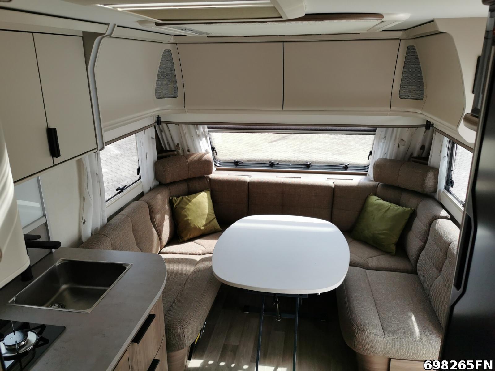 Fahrzeugabbildung Kabe Royal 560 GLE B2 2027