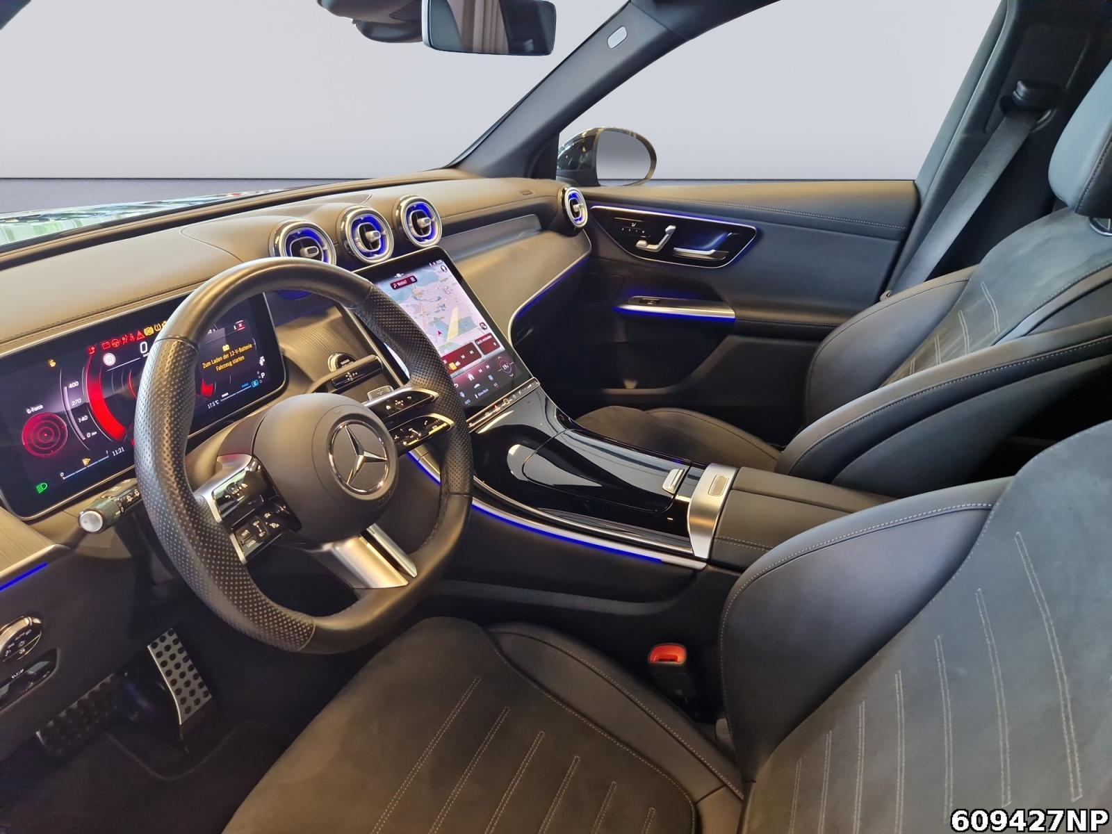 Fahrzeugabbildung Mercedes-Benz GLC 300 4M AMG DigitalLight Pano AHK Night Memo