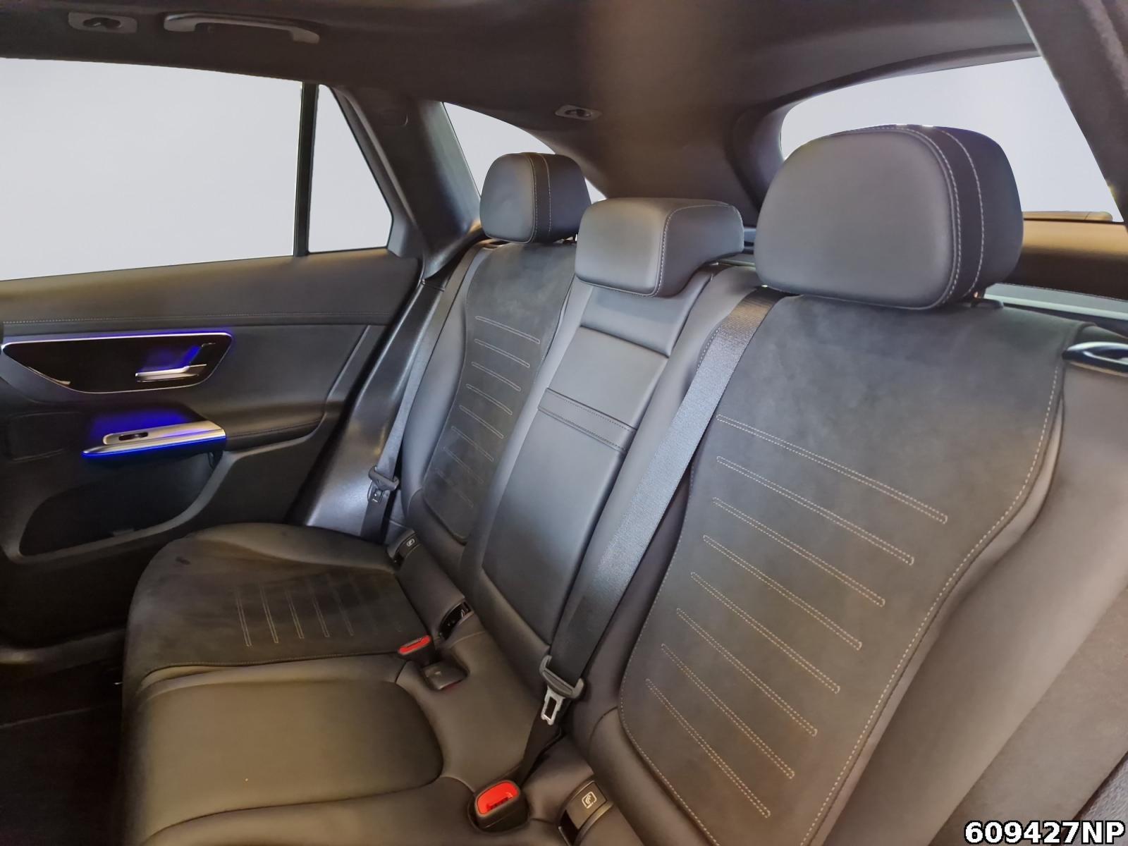Fahrzeugabbildung Mercedes-Benz GLC 300 4M AMG DigitalLight Pano AHK Night Memo