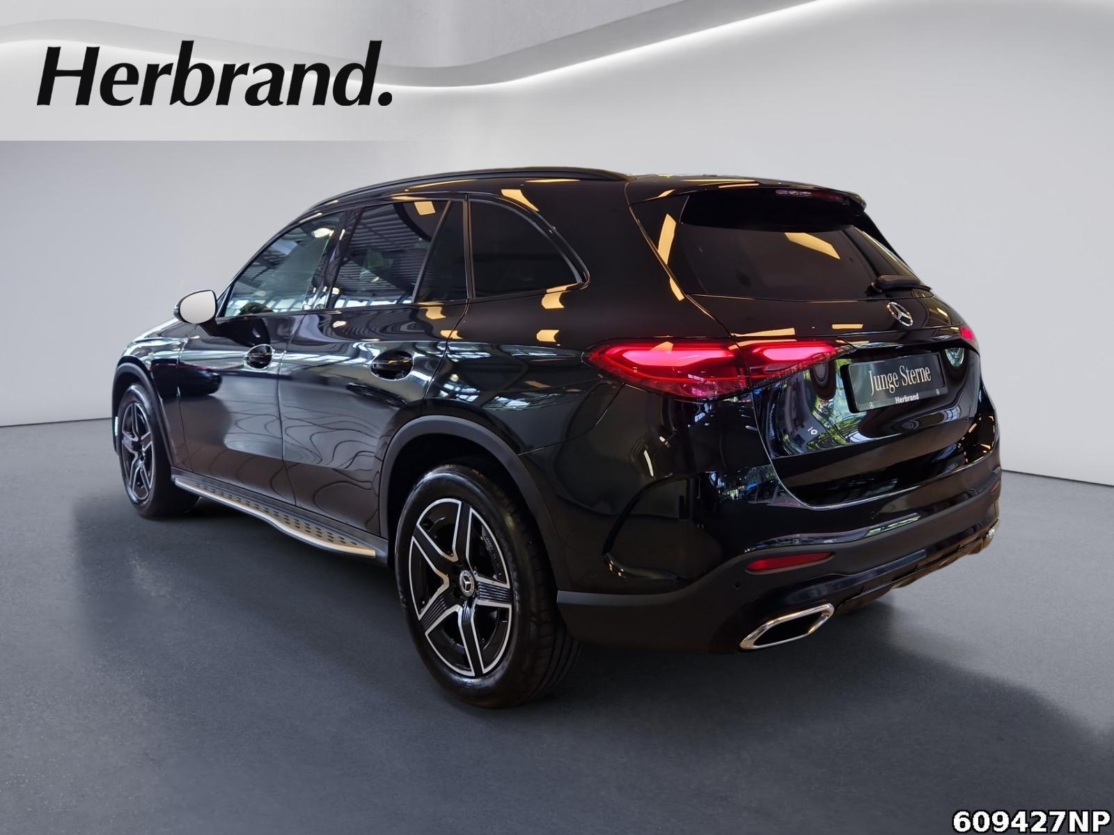 Fahrzeugabbildung Mercedes-Benz GLC 300 4M AMG DigitalLight Pano AHK Night Memo