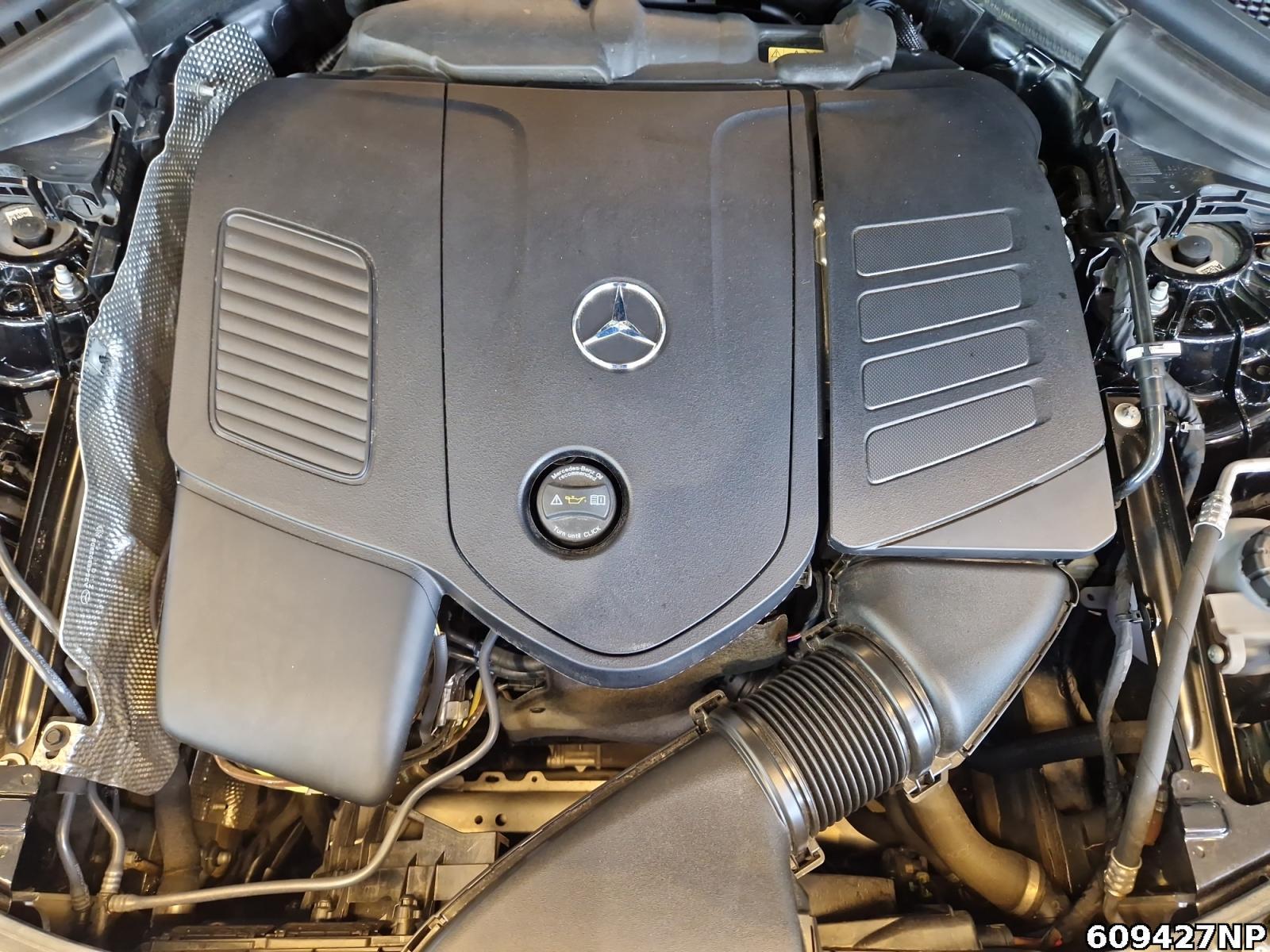 Fahrzeugabbildung Mercedes-Benz GLC 300 4M AMG DigitalLight Pano AHK Night Memo