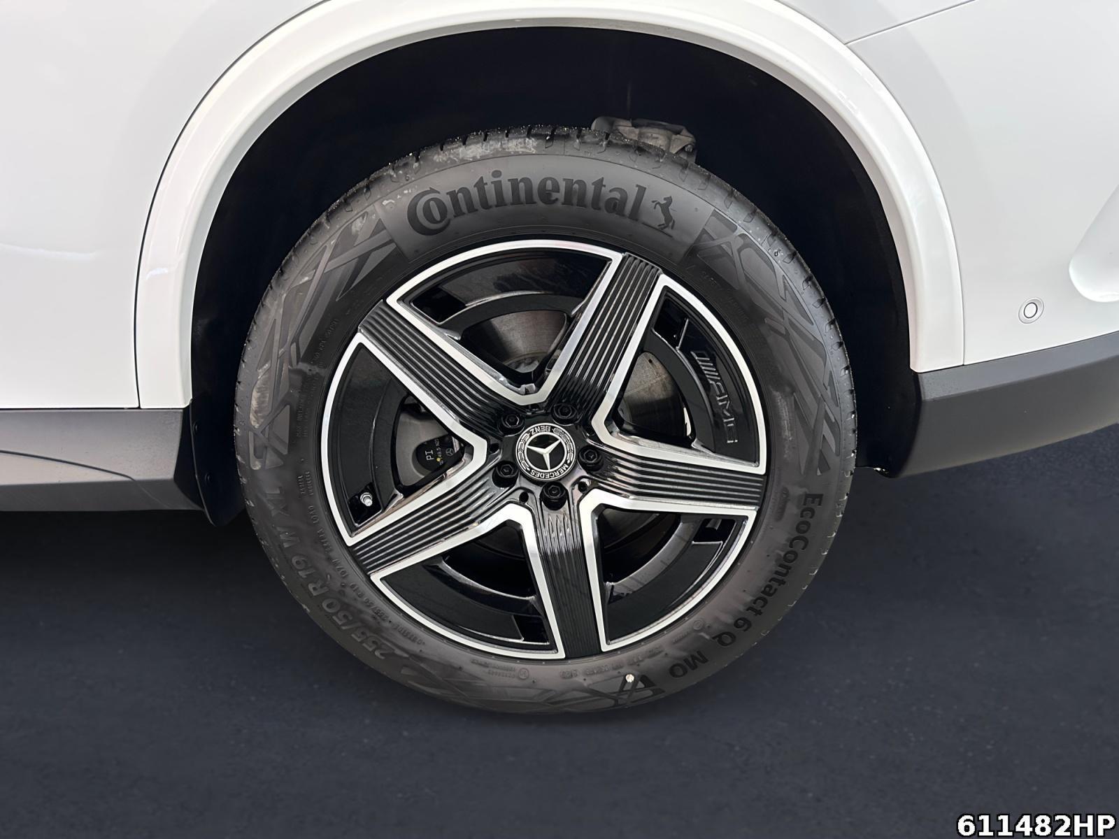 Fahrzeugabbildung Mercedes-Benz GLC 400 e 4M AMG Pano AHK Digital-Light 360°