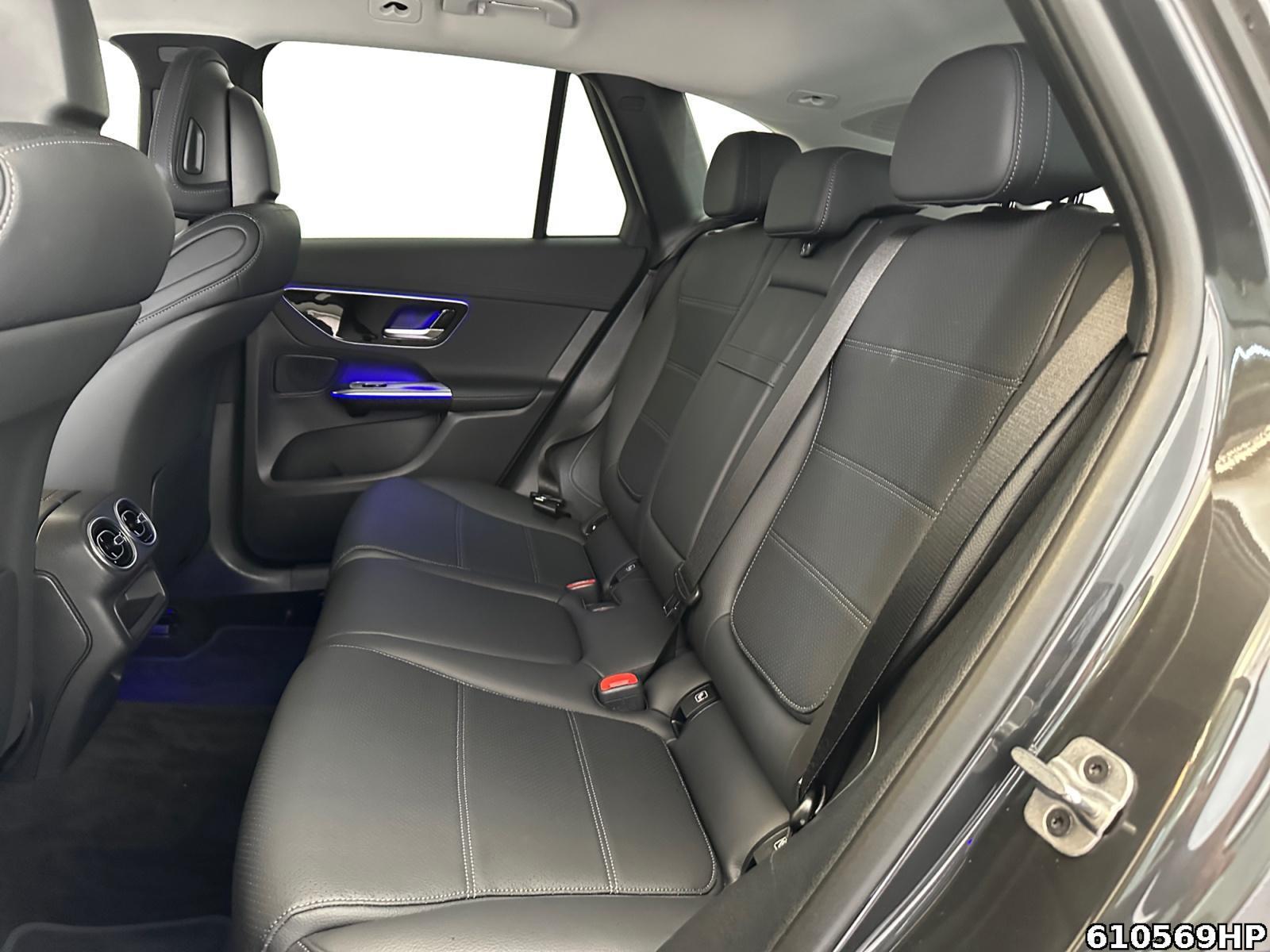Fahrzeugabbildung Mercedes-Benz GLC 200 4M Avantgarde AHK Memory Distronic. LED