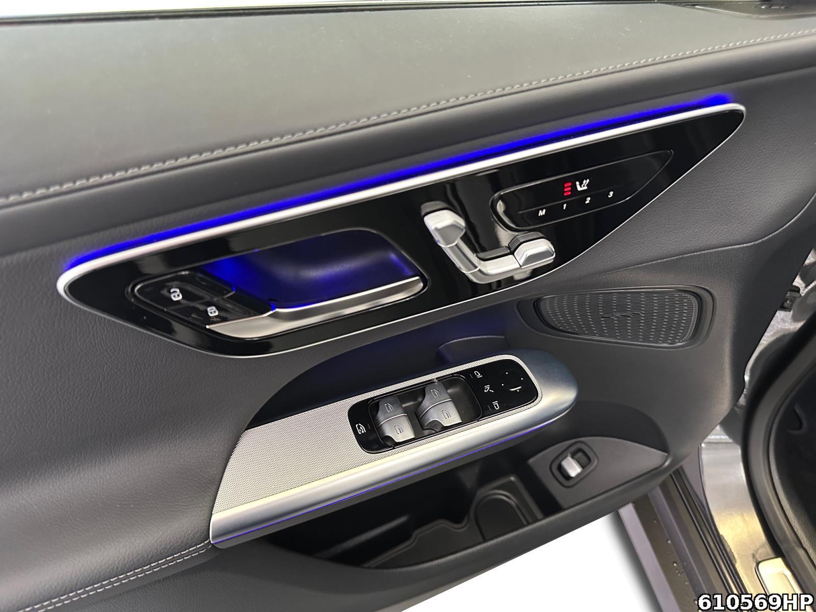 Fahrzeugabbildung Mercedes-Benz GLC 200 4M Avantgarde AHK Memory Distronic. LED