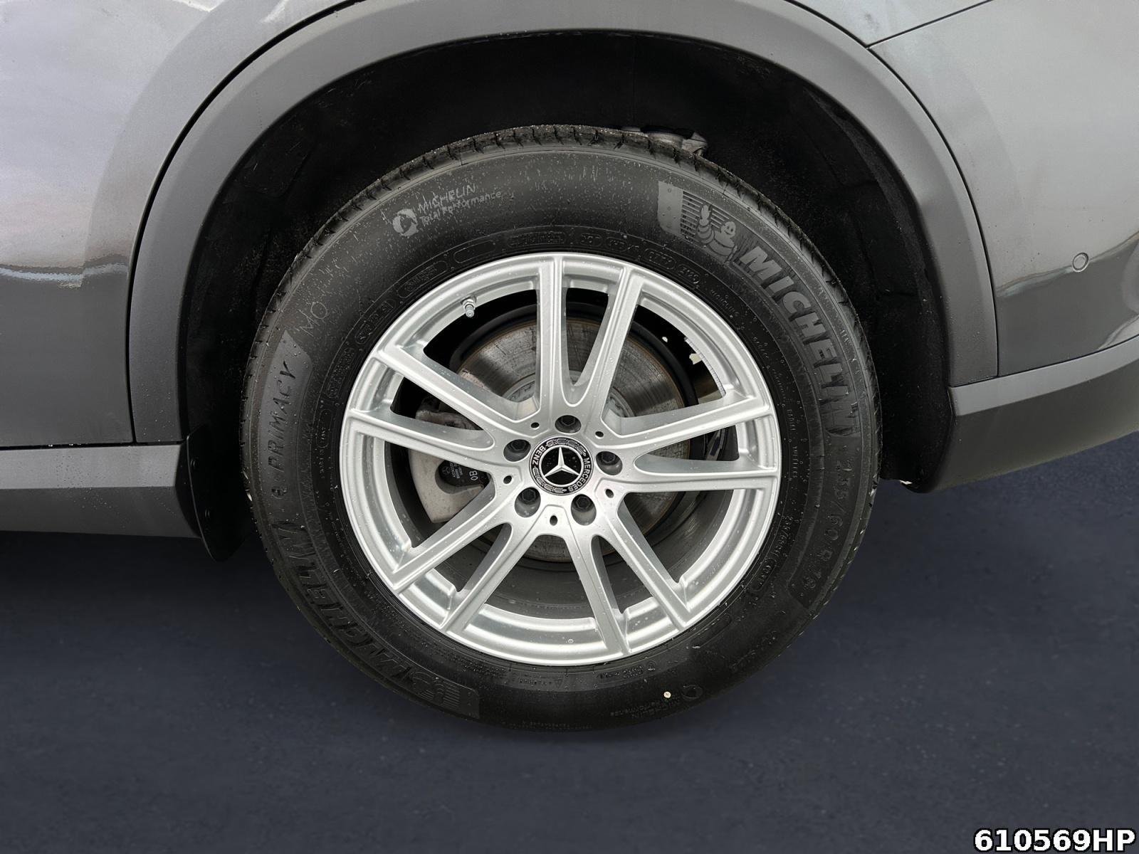 Fahrzeugabbildung Mercedes-Benz GLC 200 4M Avantgarde AHK Memory Distronic. LED