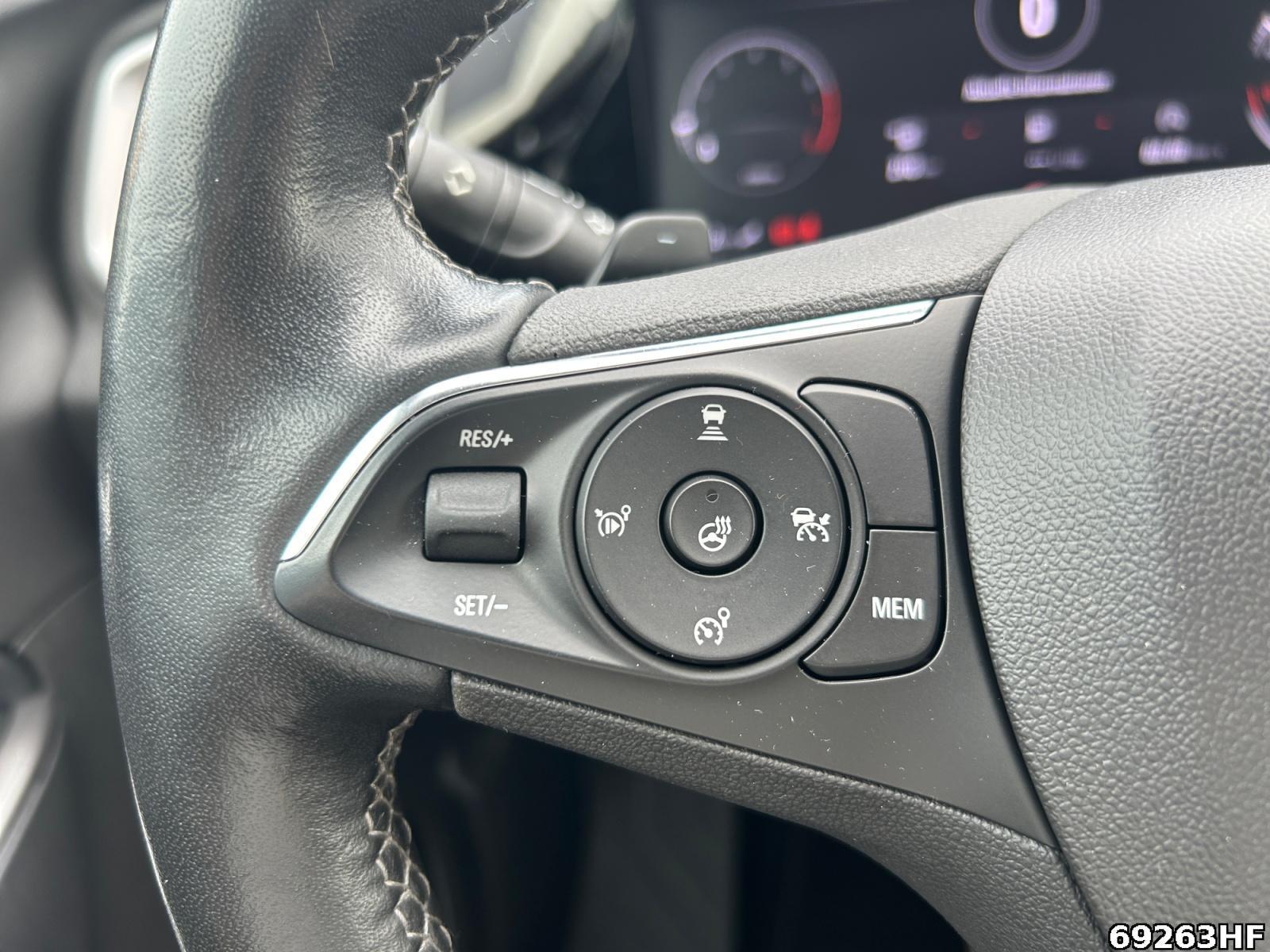 Fahrzeugabbildung Opel Grandland X 1.2 Turbo Ultimate (EURO 6d)