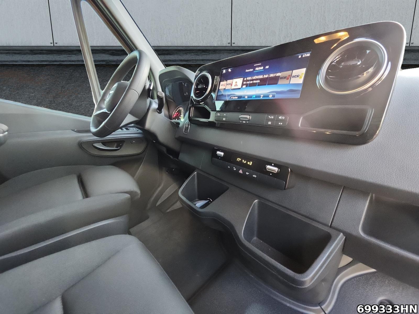 Fahrzeugabbildung Mercedes-Benz Sprinter 319 CDI Kasten PRO*4x4*L2H2*LED*AHK*