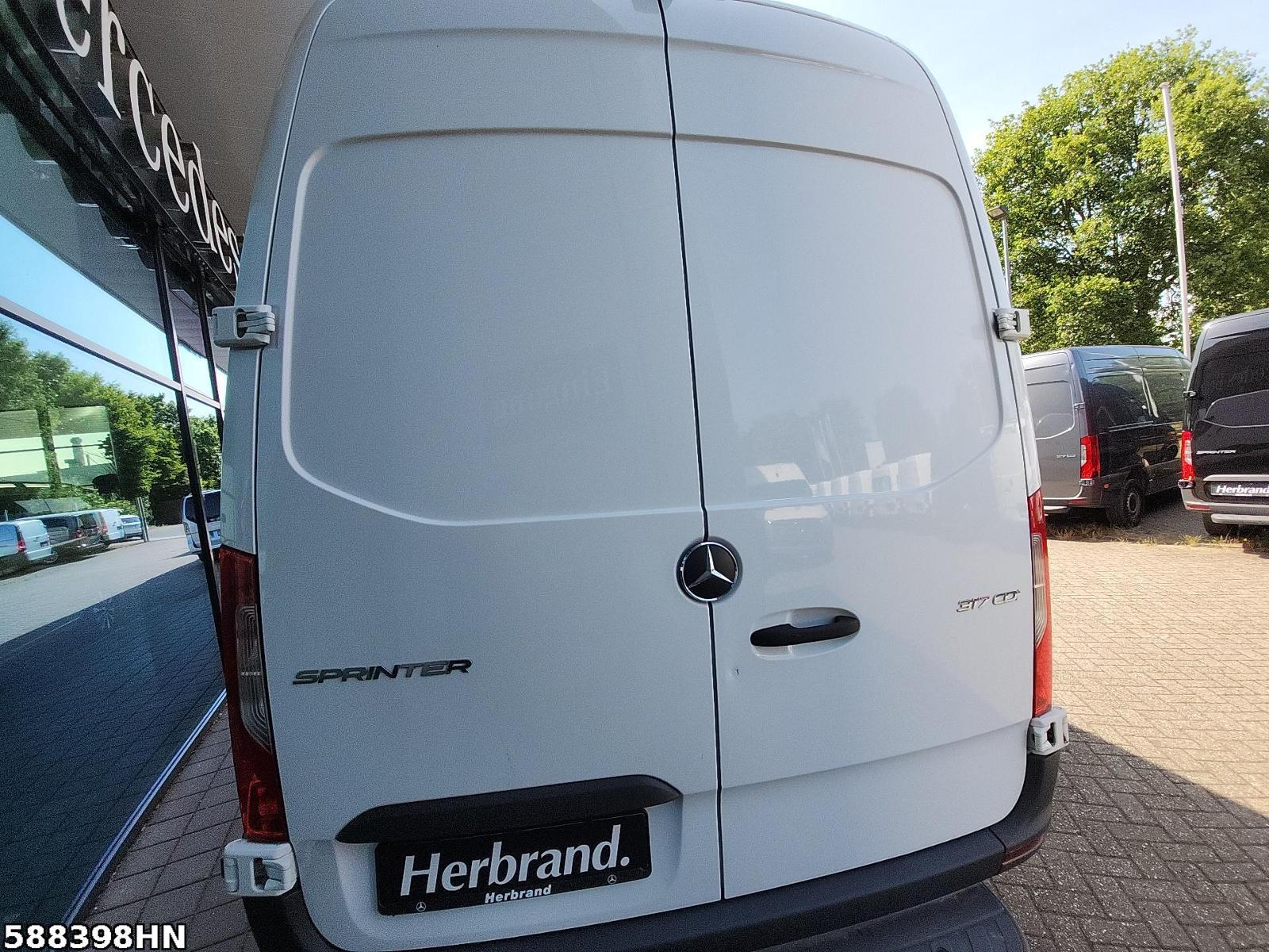 Fahrzeugabbildung Mercedes-Benz Sprinter 317 CDI Kasten*Maxi*Navi*360Kamera*
