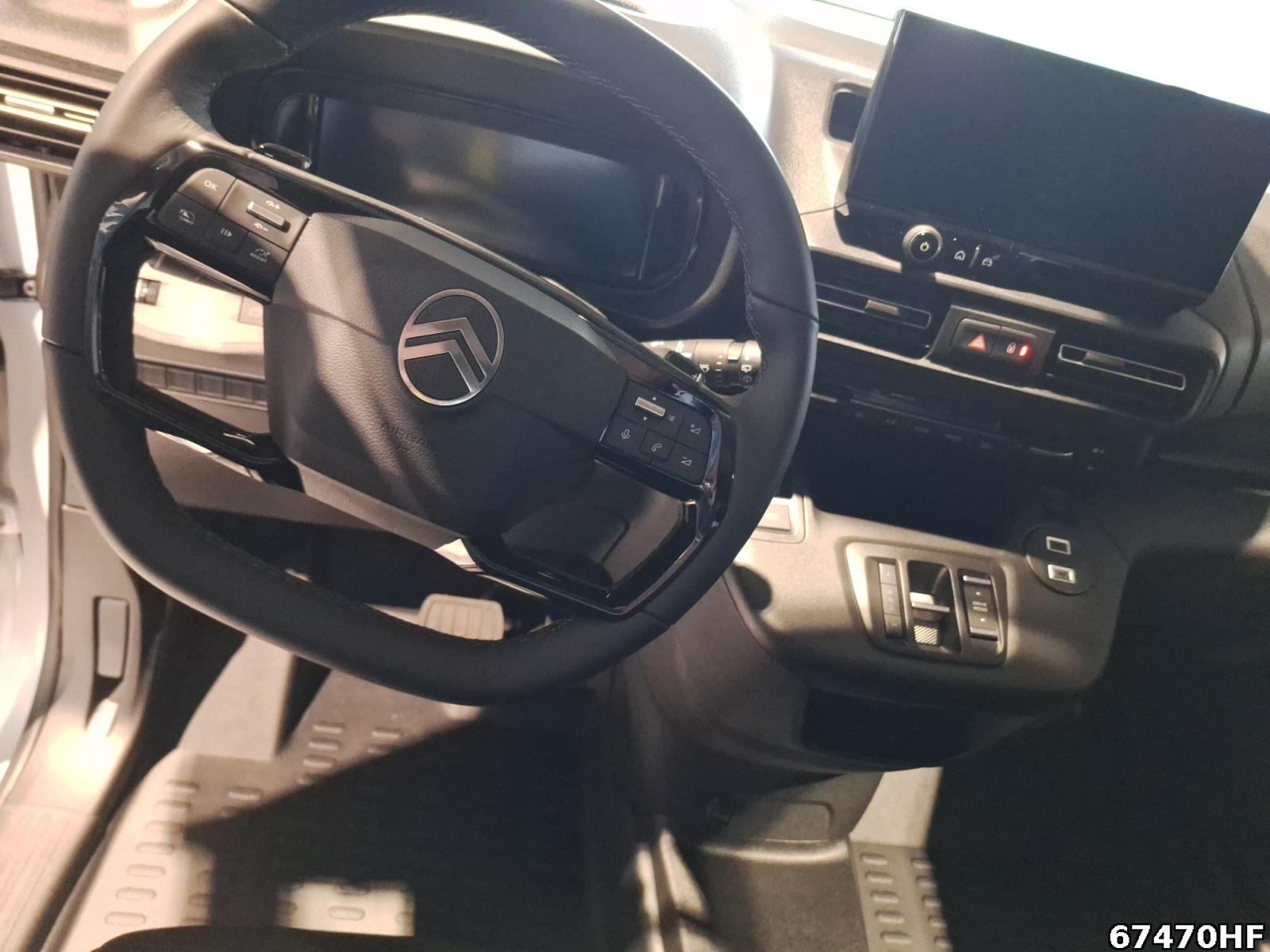 Fahrzeugabbildung Citroën Berlingo Rückfahrkamera*Carplay*Sensoren*L.Heiz