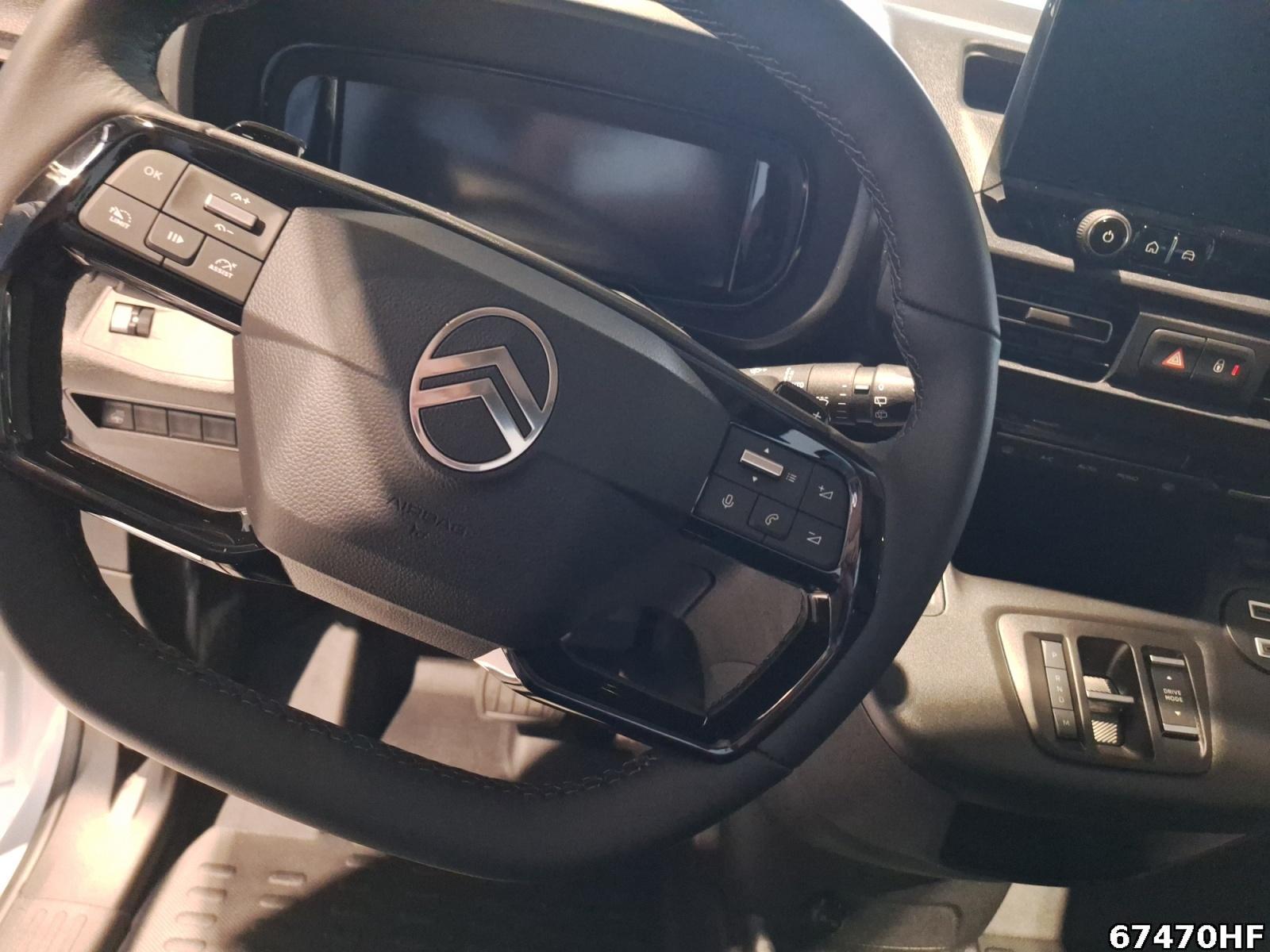 Fahrzeugabbildung Citroën Berlingo Rückfahrkamera*Carplay*Sensoren*L.Heiz
