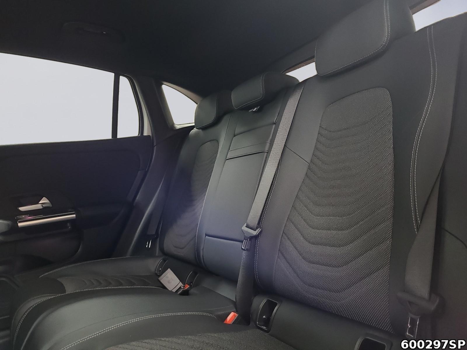 Fahrzeugabbildung Mercedes-Benz EQA 4M Progressive AHK Ambiente Kamera LED