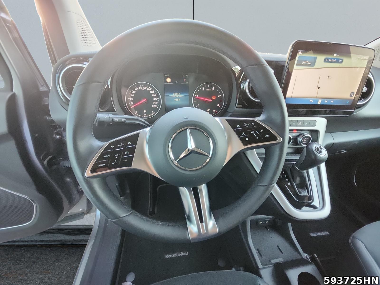 Fahrzeugabbildung Mercedes-Benz T-Klasse PROGRESSIVE*Ambientebeleuc*Navi*Kamera*