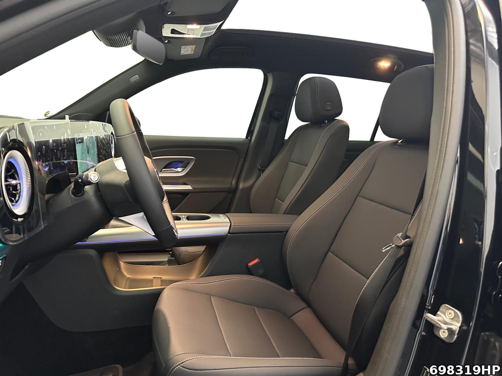 Fahrzeugabbildung Mercedes-Benz GLB 180 +AHK+NIGHT+MULTIBEAM+KEYLESS+WINTERPAK+