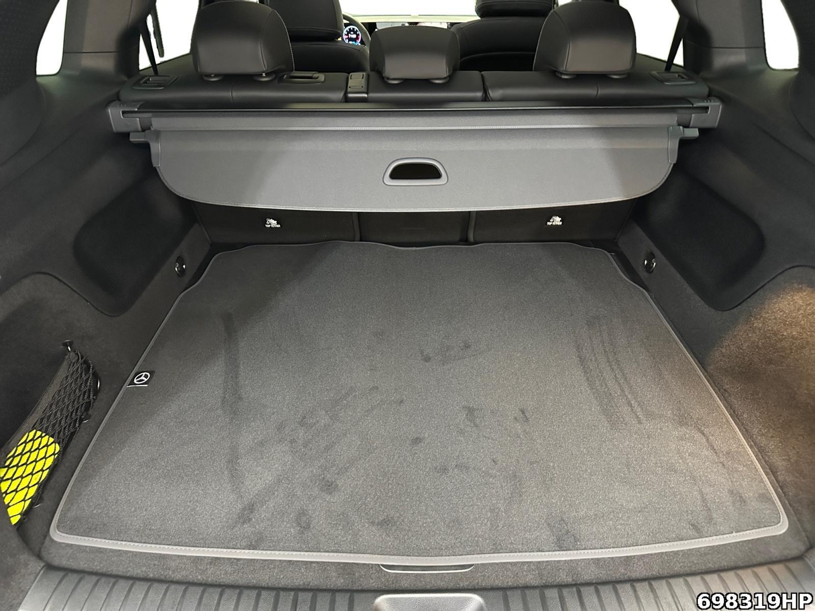 Fahrzeugabbildung Mercedes-Benz GLB 180 +AHK+NIGHT+MULTIBEAM+KEYLESS+WINTERPAK+