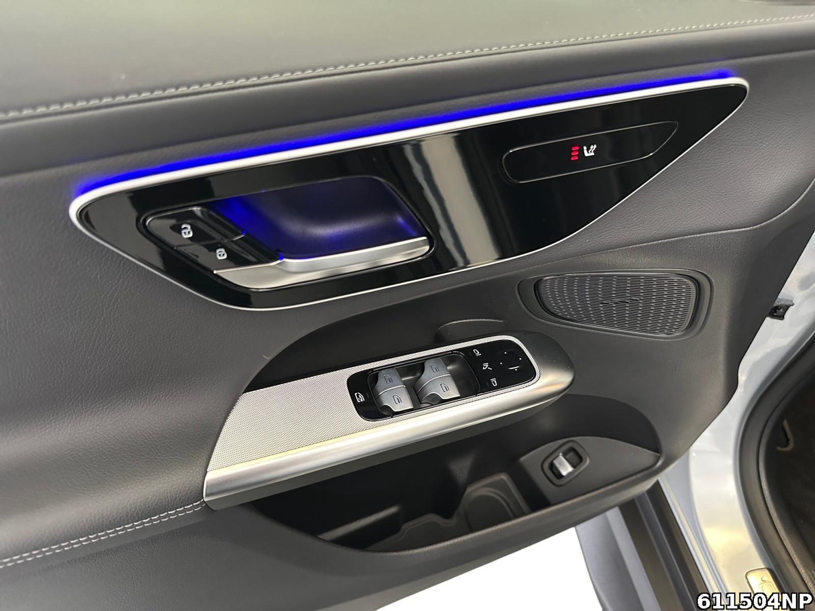 Fahrzeugabbildung Mercedes-Benz GLC 300 de 4M AMG Coupé Night Pano AHK CarPlay
