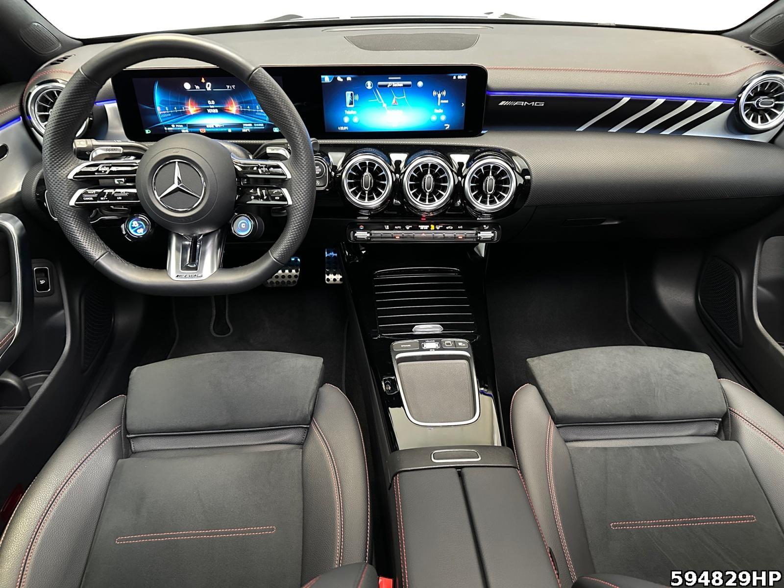 Fahrzeugabbildung Mercedes-Benz CLA 35 AMG 4M Aero+ Night Pano Multibeam Keyless