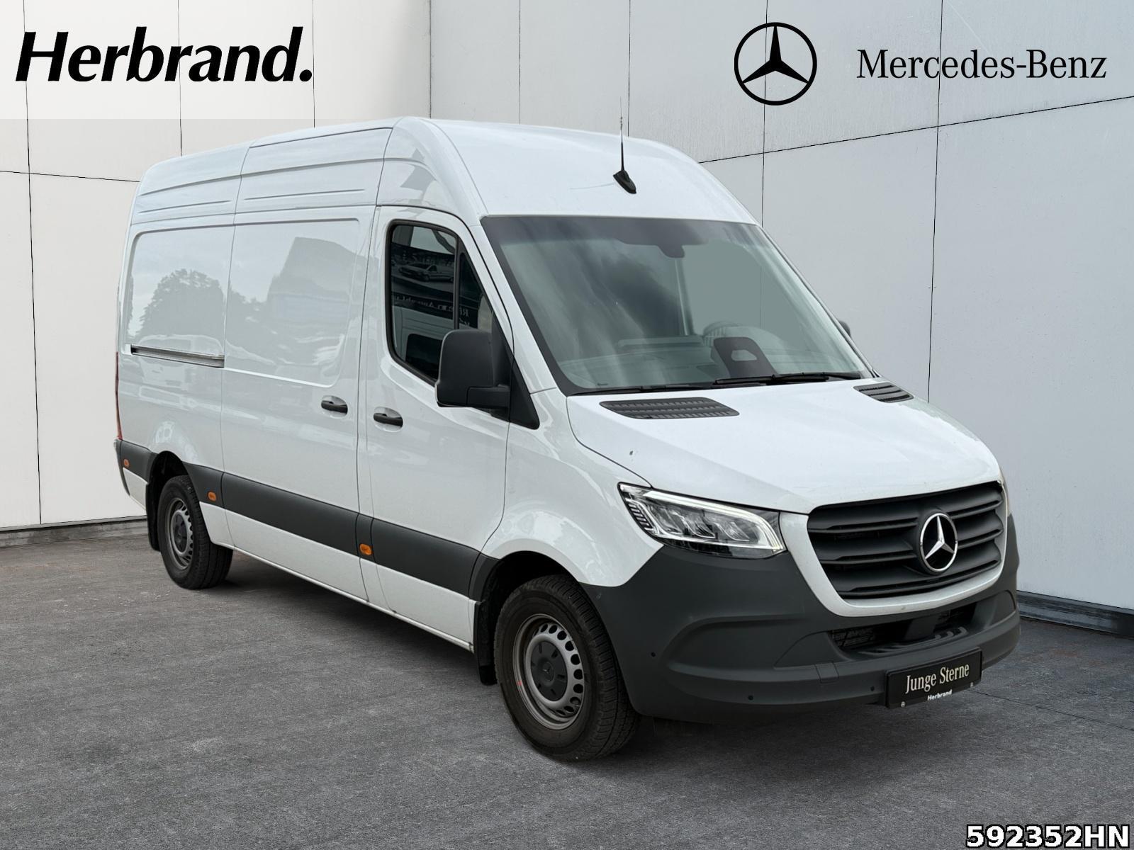 Fahrzeugabbildung Mercedes-Benz Sprinter 319CDI *MBUX*AHK*HOLZB*NAVI*LED*