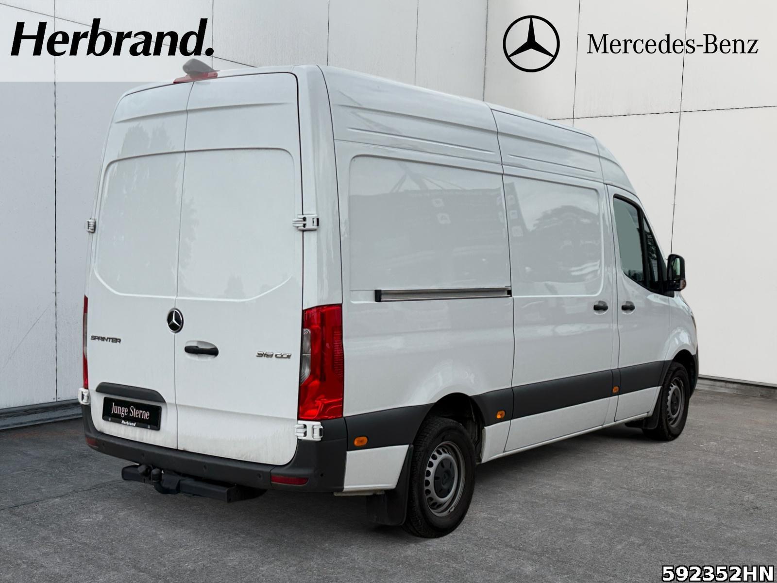 Fahrzeugabbildung Mercedes-Benz Sprinter 319CDI *MBUX*AHK*HOLZB*NAVI*LED*
