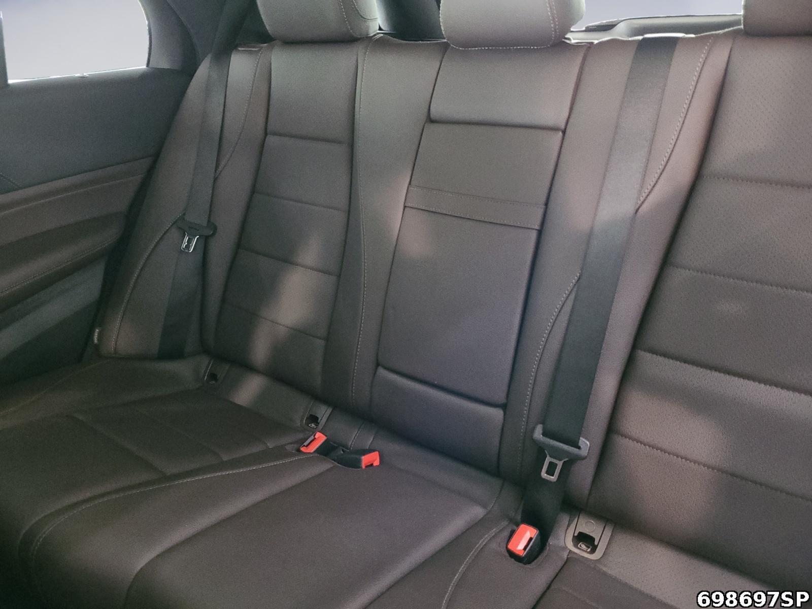 Fahrzeugabbildung Mercedes-Benz GLE 300 d 4M AMG AHK Distronic 360°