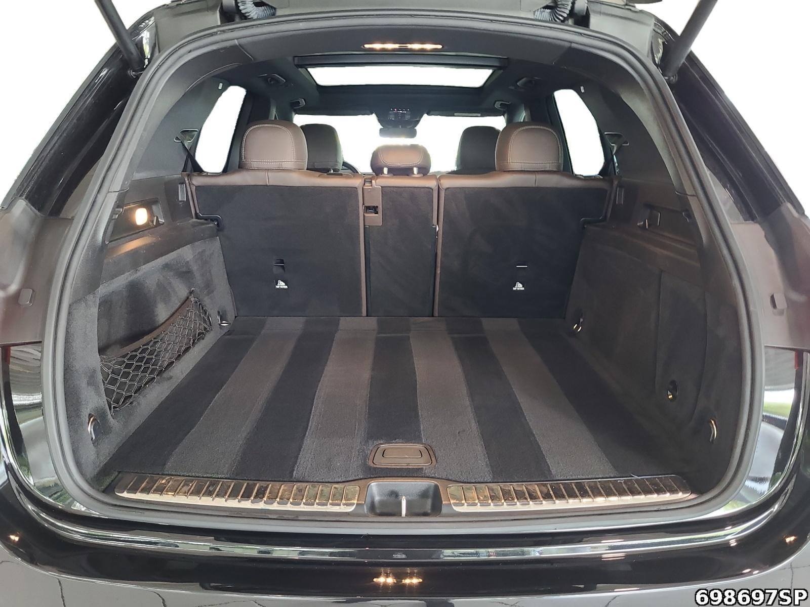 Fahrzeugabbildung Mercedes-Benz GLE 300 d 4M AMG AHK Distronic 360°