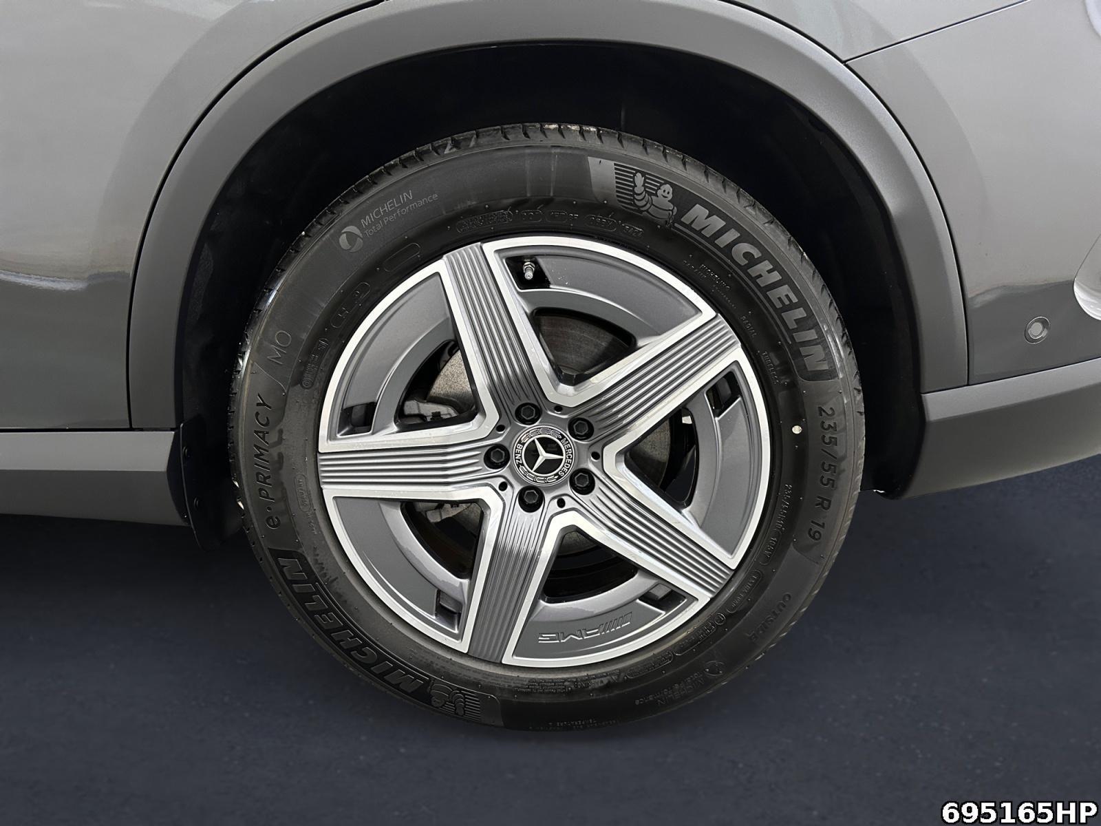 Fahrzeugabbildung Mercedes-Benz GLC 220 d 4M AMG AHK Ambiente EASYPACK Memory.