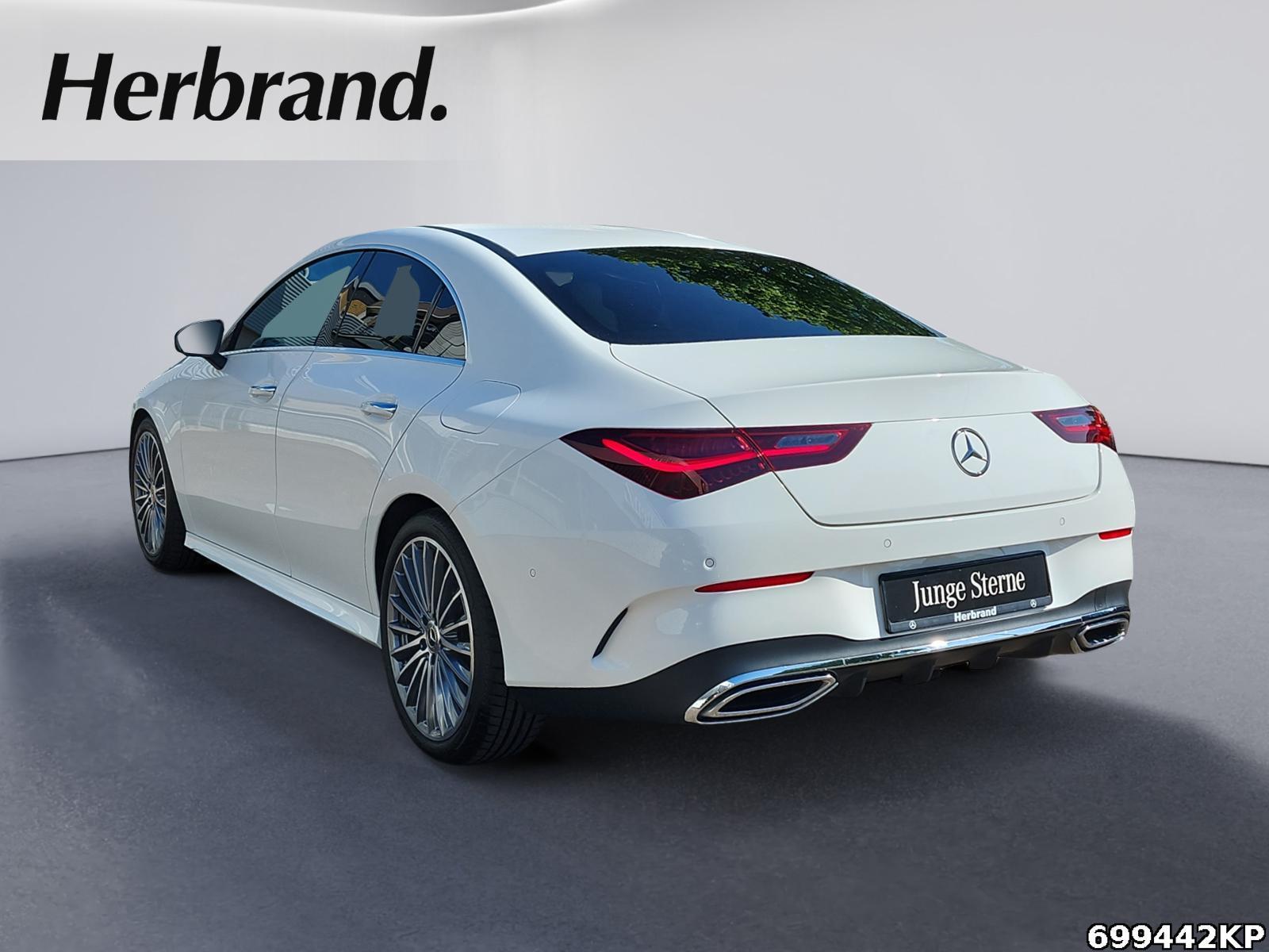 Fahrzeugabbildung Mercedes-Benz CLA 200 AMG AHK Ambiente KEYLESS LED CarPlay 19