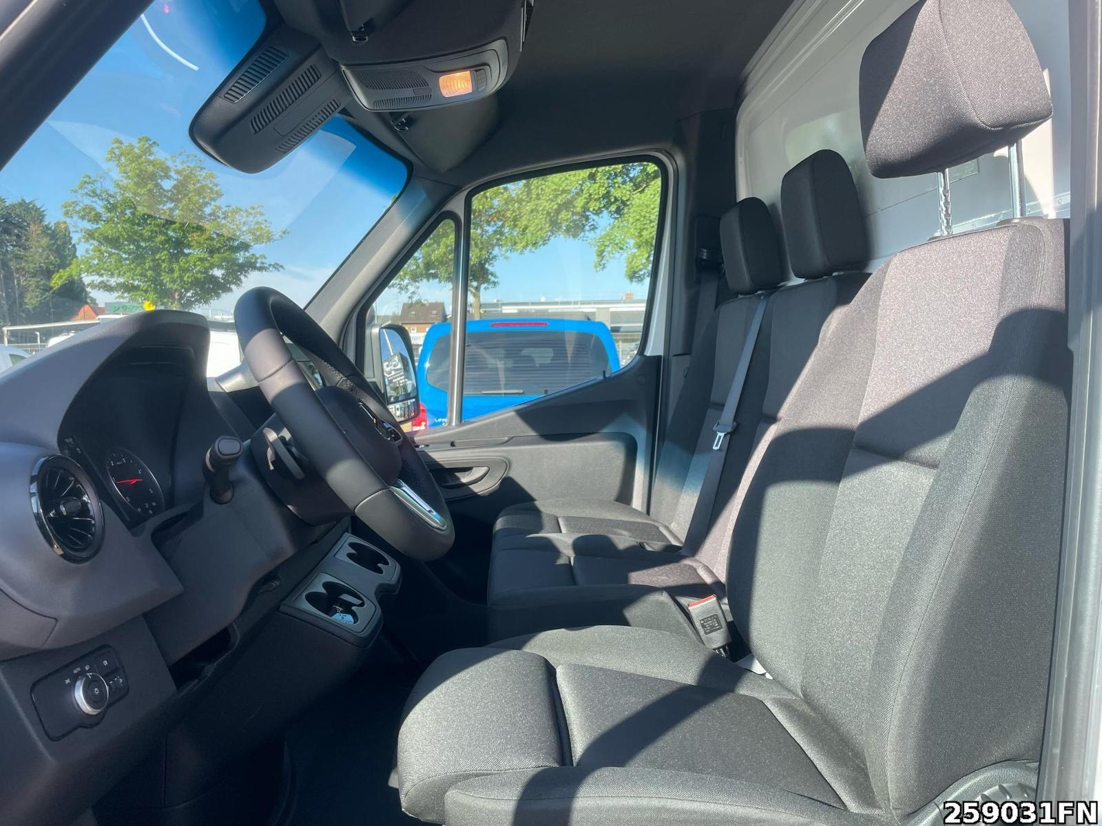 Fahrzeugabbildung Mercedes-Benz Sprinter 317 CDI *Leiternträger*KLIMA*Distronic*