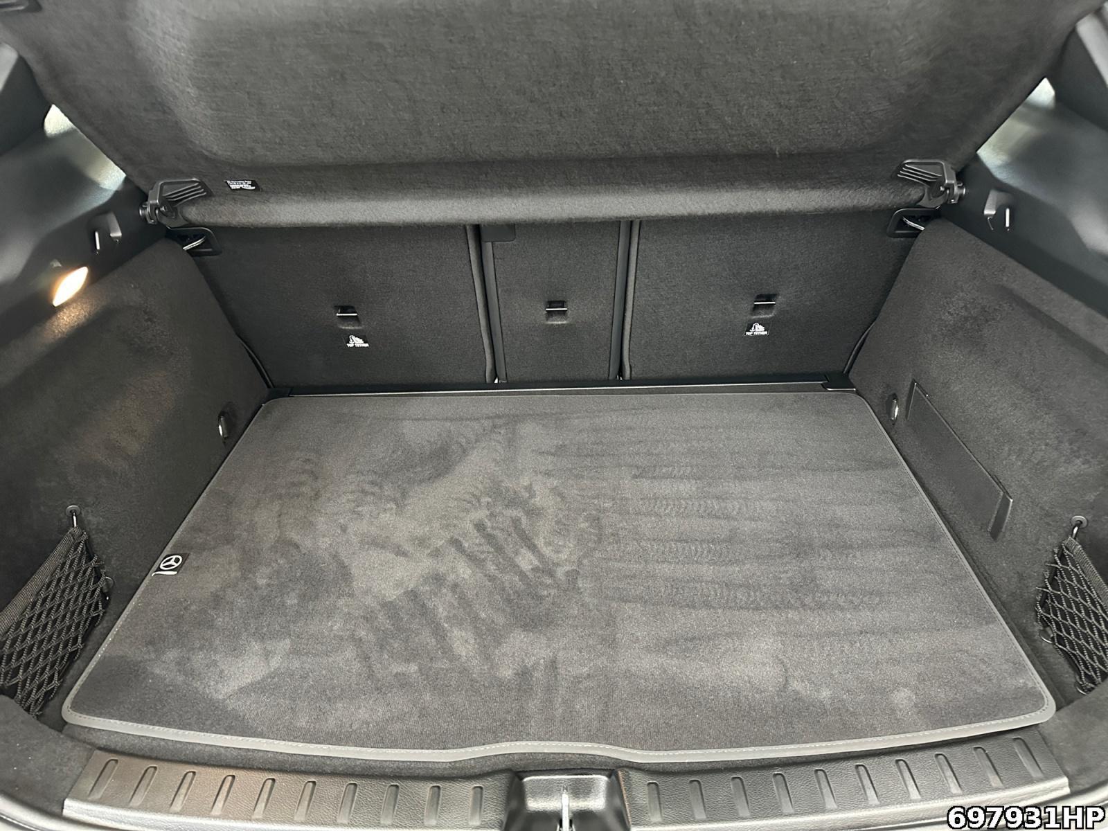 Fahrzeugabbildung Mercedes-Benz GLA 200 Progresive AHK Distronic Kamera Easypac