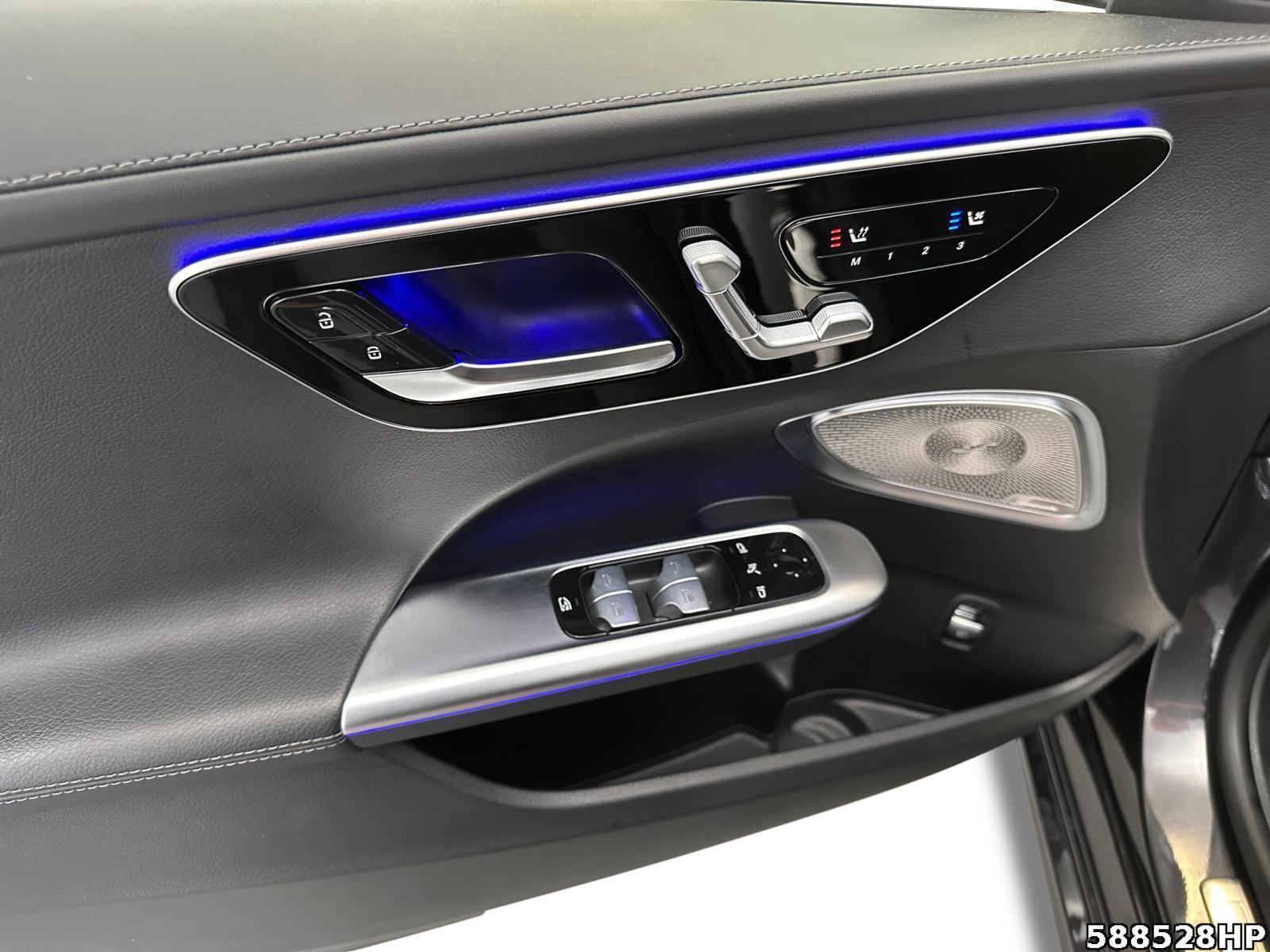 Fahrzeugabbildung Mercedes-Benz C 300 d T Avantgarde Panorama Memory Digital L.