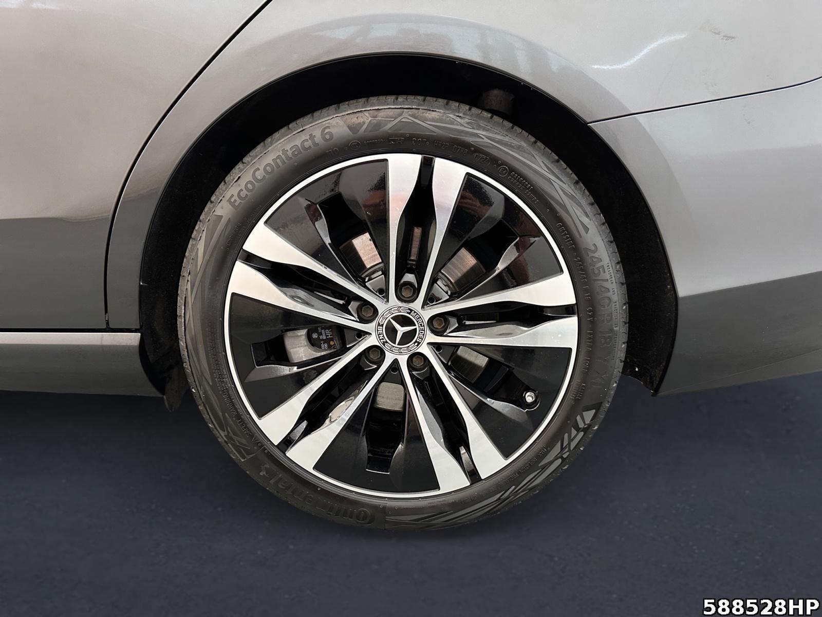 Fahrzeugabbildung Mercedes-Benz C 300 d T Avantgarde Panorama Memory Digital L.