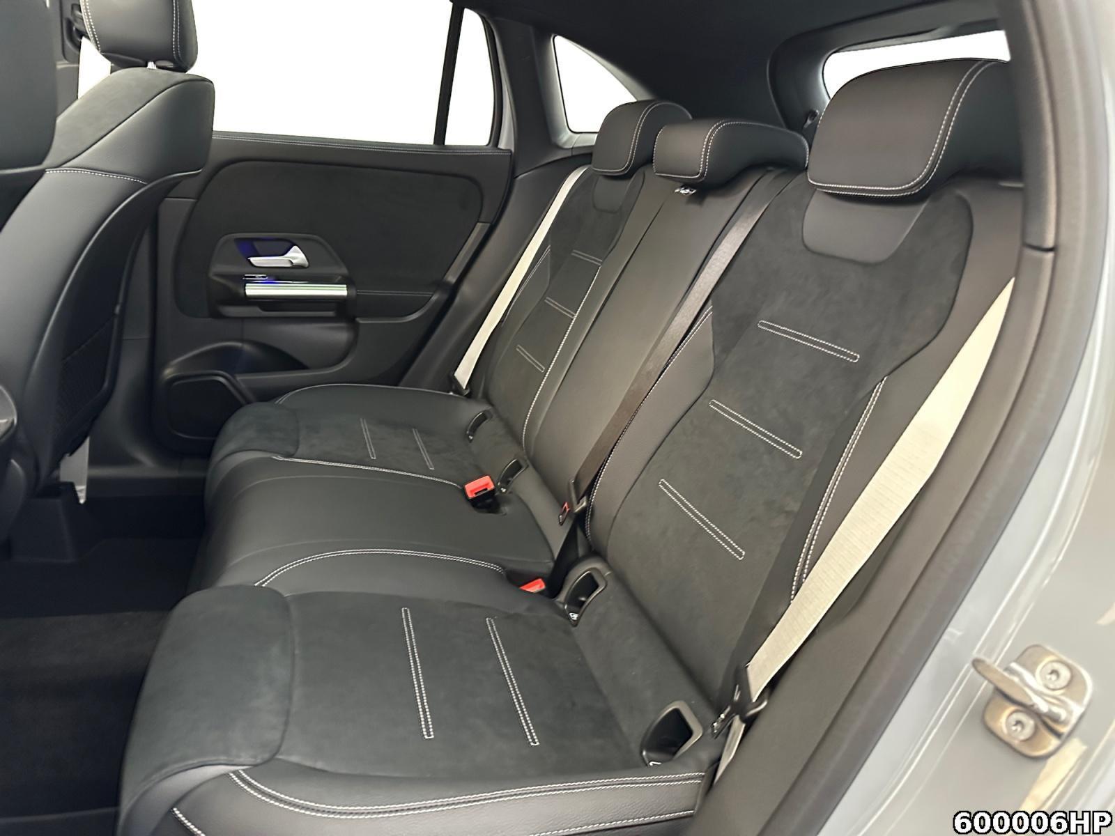 Fahrzeugabbildung Mercedes-Benz GLA 220 d 4M AMG Night AHK Pano Distronic 20