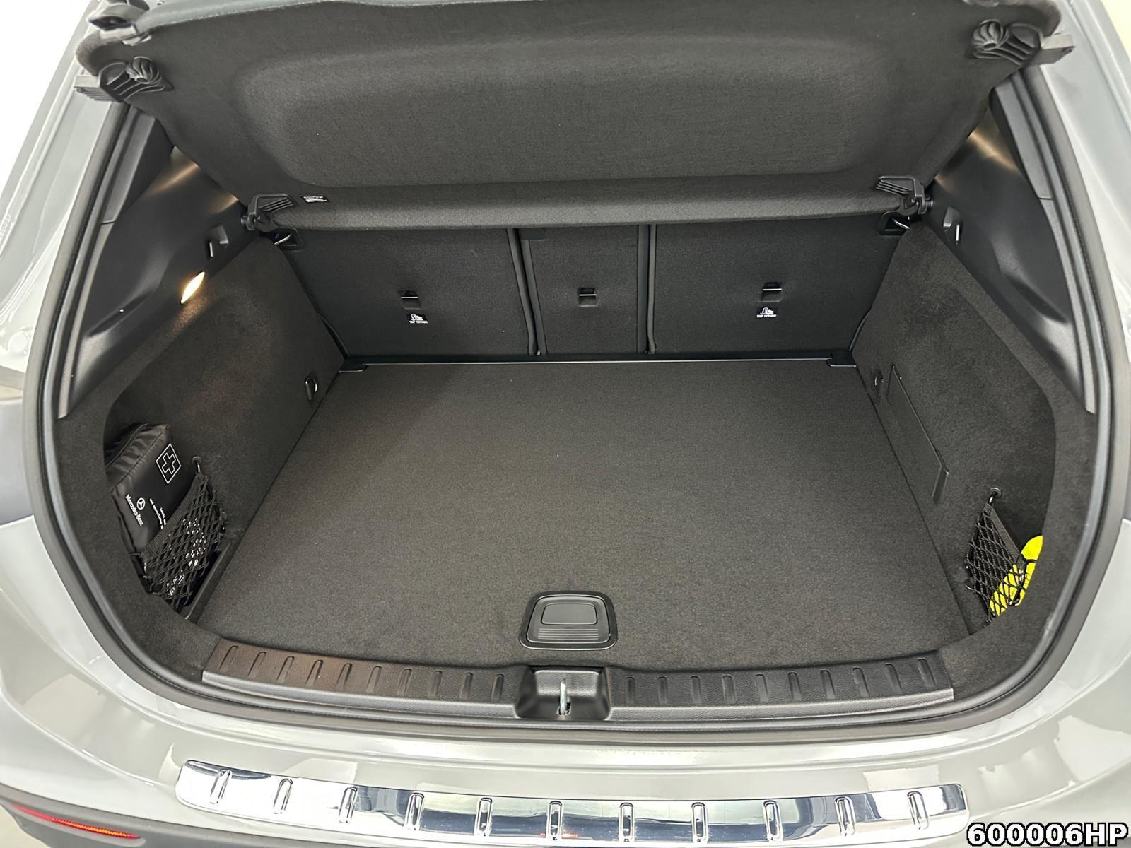 Fahrzeugabbildung Mercedes-Benz GLA 220 d 4M AMG Night AHK Pano Distronic 20