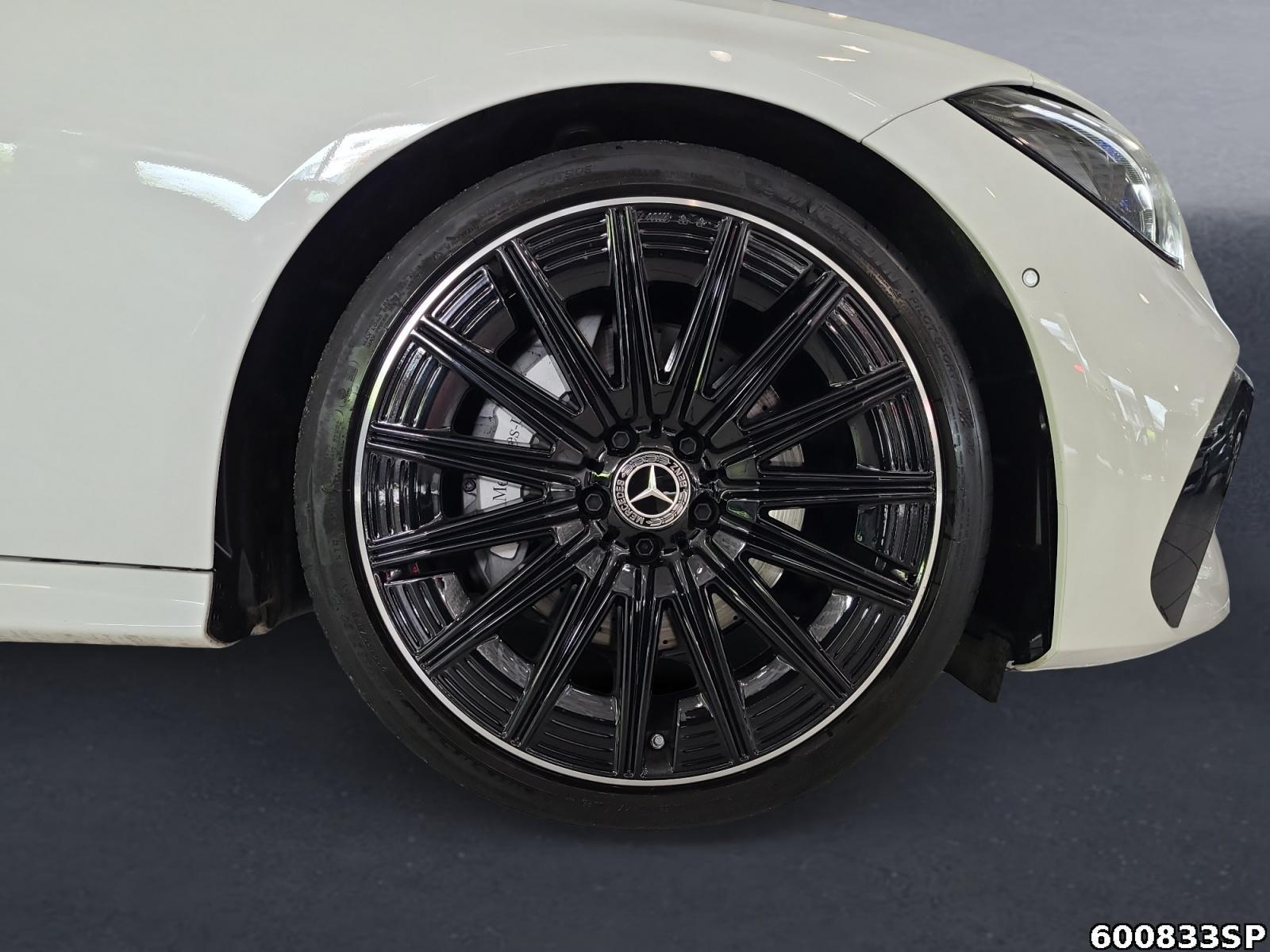 Fahrzeugabbildung Mercedes-Benz CLE 300 AMG Coupé Burmester Digital-Light Pano