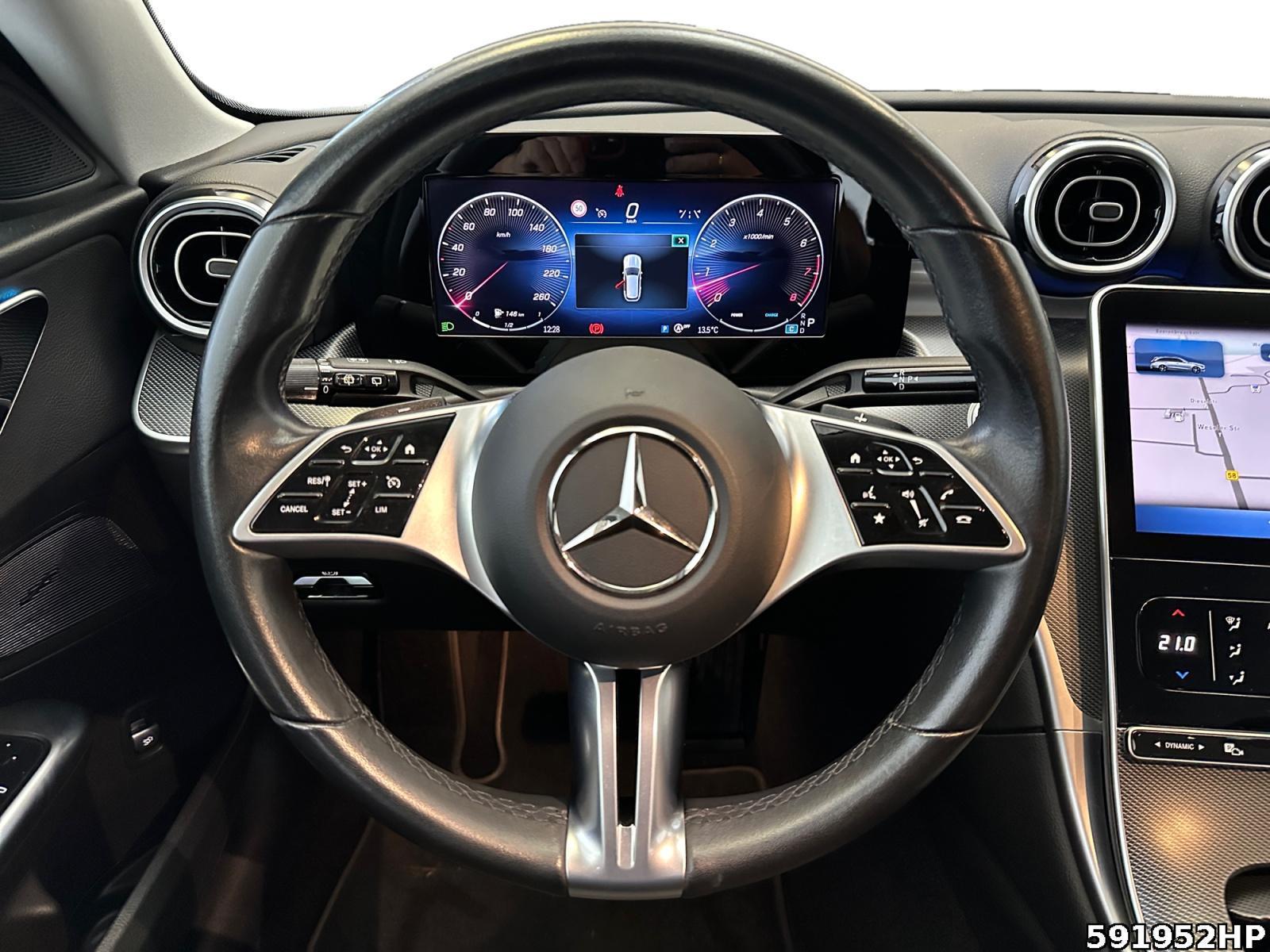 Fahrzeugabbildung Mercedes-Benz C 180 T Avantgarde AHK Rückfahrk. Ambientebel.