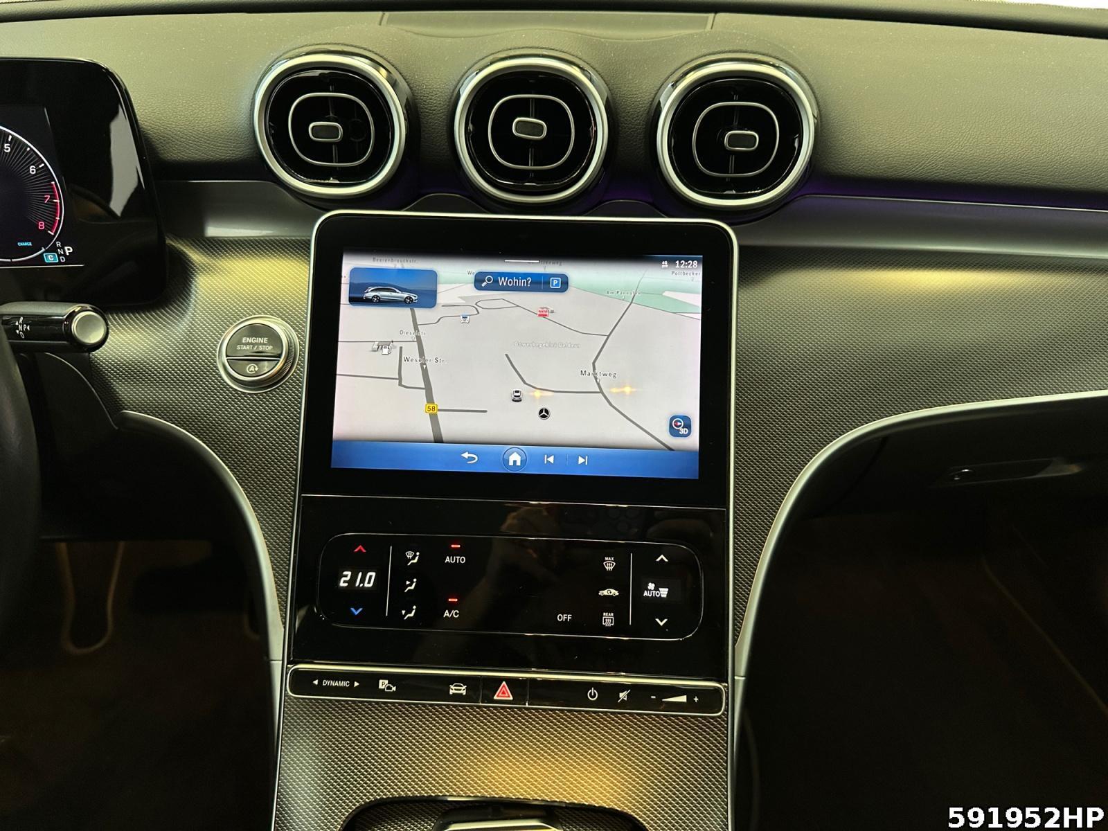 Fahrzeugabbildung Mercedes-Benz C 180 T Avantgarde AHK Rückfahrk. Ambientebel.