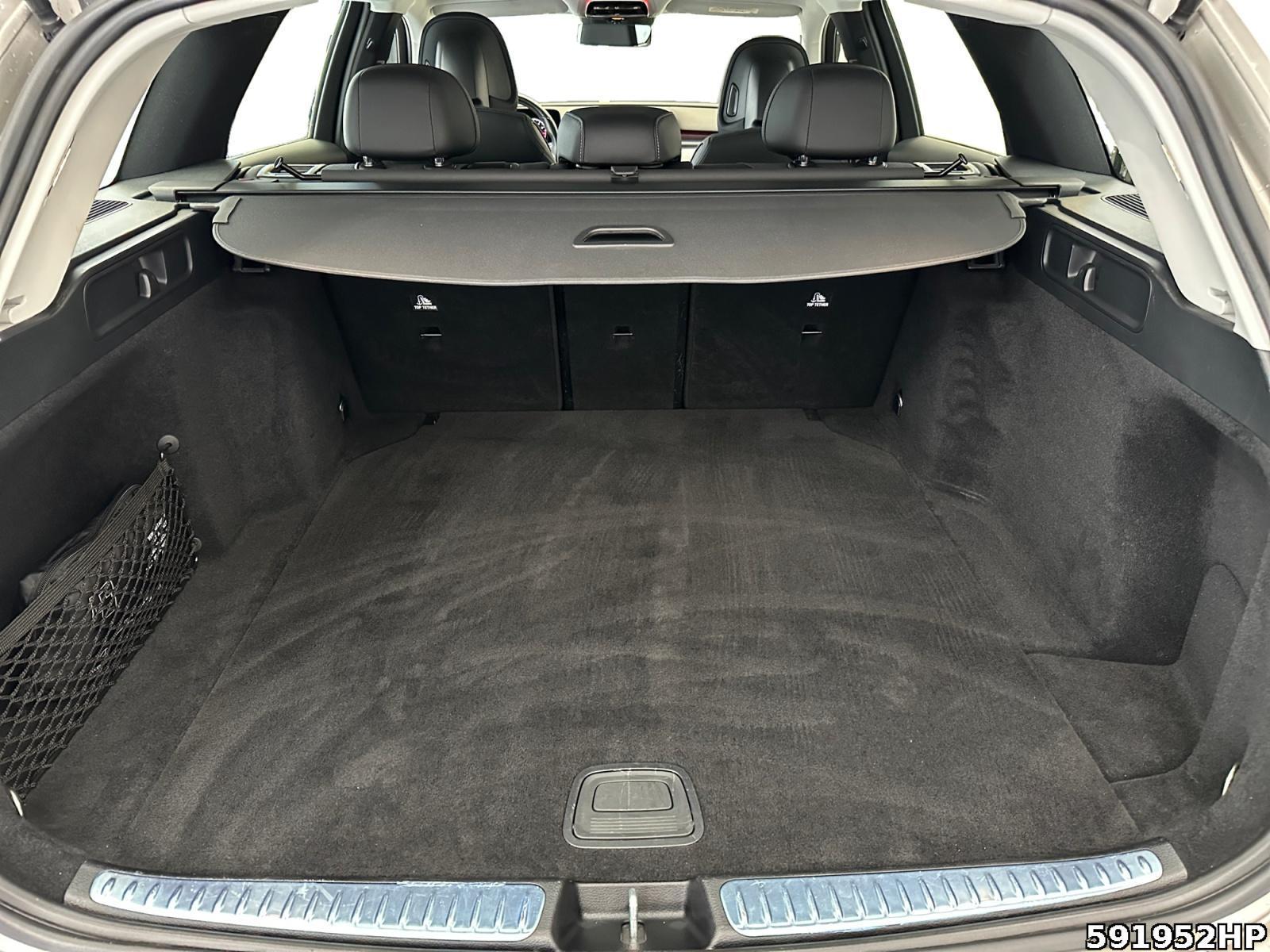 Fahrzeugabbildung Mercedes-Benz C 180 T Avantgarde AHK Rückfahrk. Ambientebel.