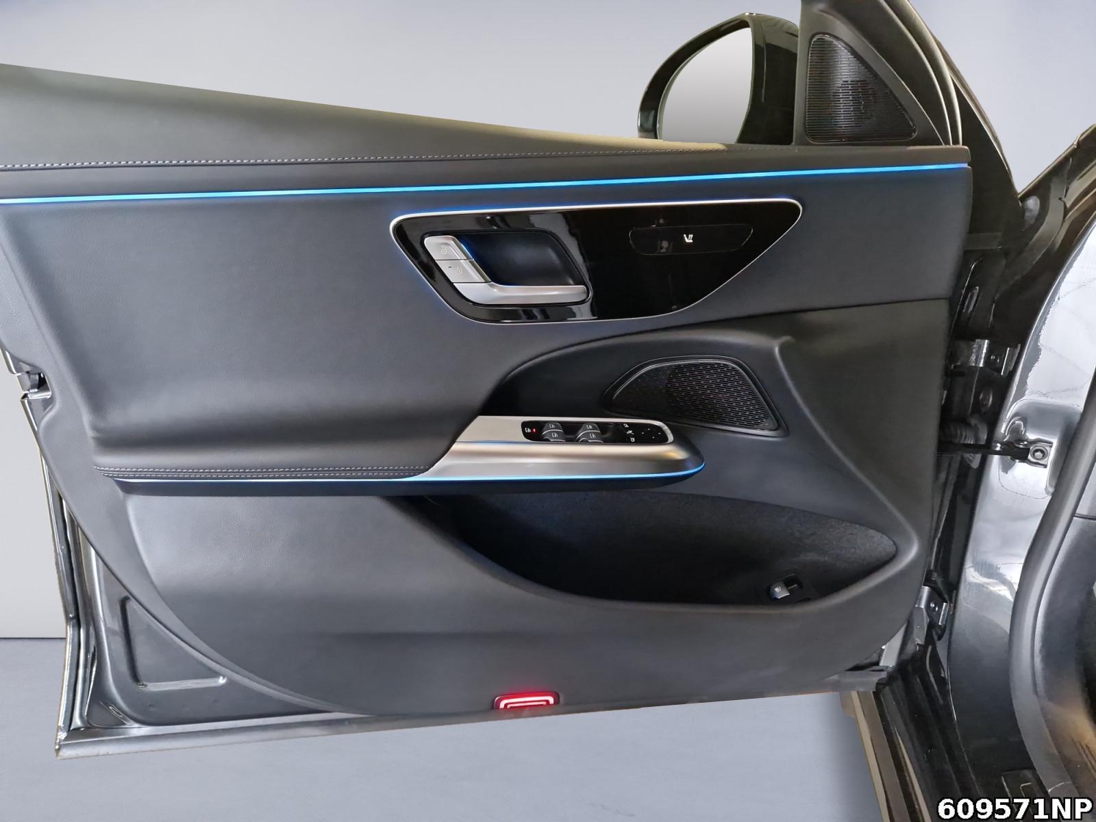Fahrzeugabbildung Mercedes-Benz E 300 T e AMG Pano AHK 360° DISTRONIC KEYLESS