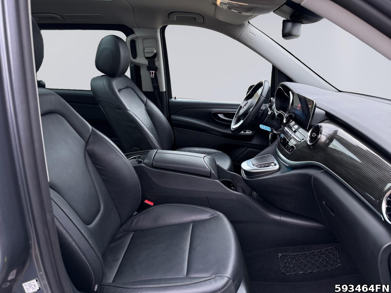 Fahrzeugabbildung Mercedes-Benz V 300 ED/L *4x4*LIEGE*STHZ*PANO*LEDER*MBUX*NAVI