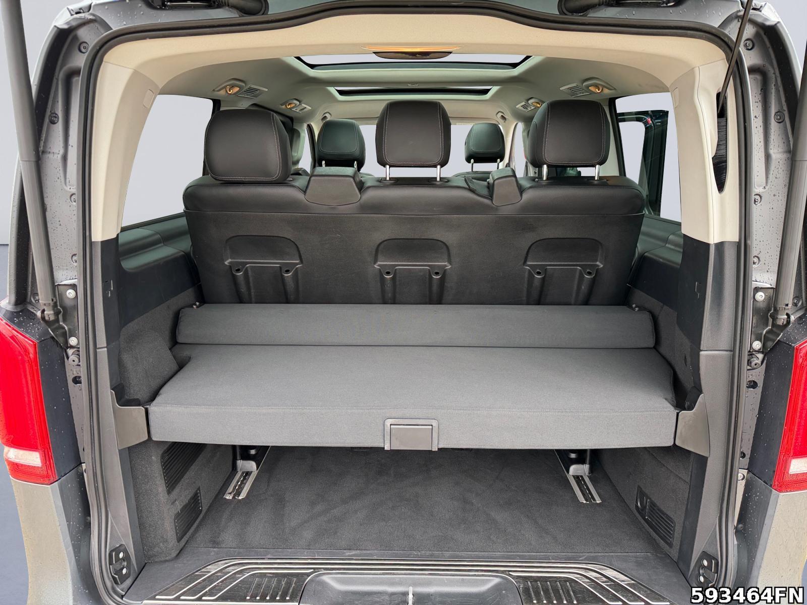 Fahrzeugabbildung Mercedes-Benz V 300 ED/L *4x4*LIEGE*STHZ*PANO*LEDER*MBUX*NAVI