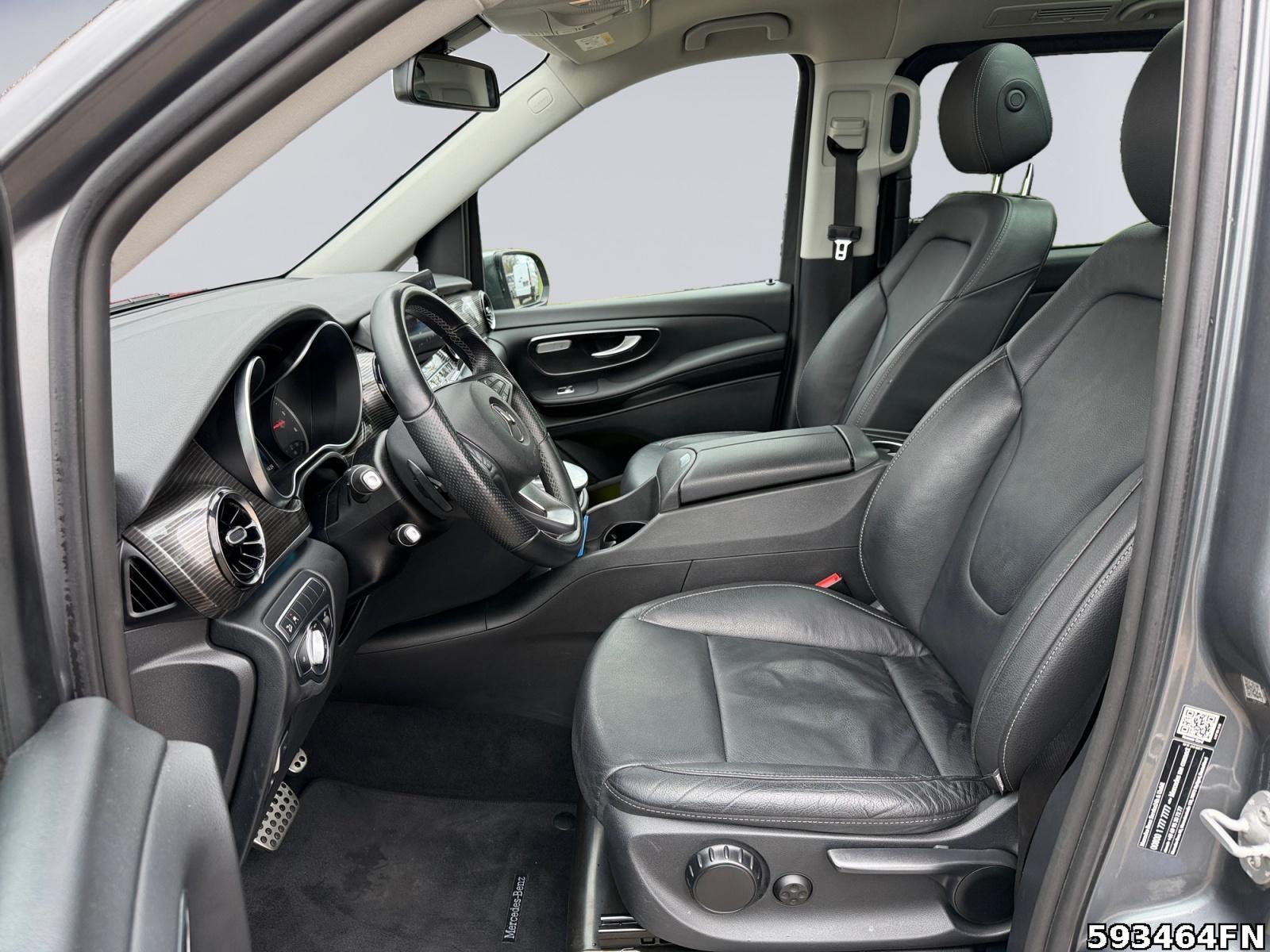 Fahrzeugabbildung Mercedes-Benz V 300 ED/L *4x4*LIEGE*STHZ*PANO*LEDER*MBUX*NAVI