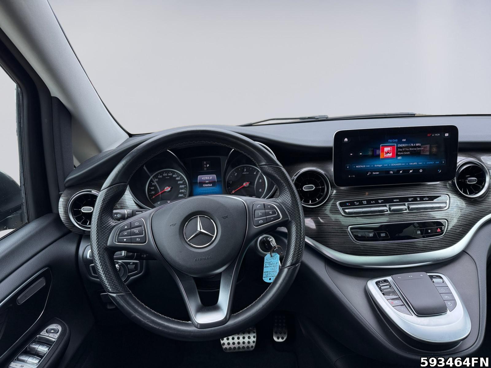 Fahrzeugabbildung Mercedes-Benz V 300 ED/L *4x4*LIEGE*STHZ*PANO*LEDER*MBUX*NAVI