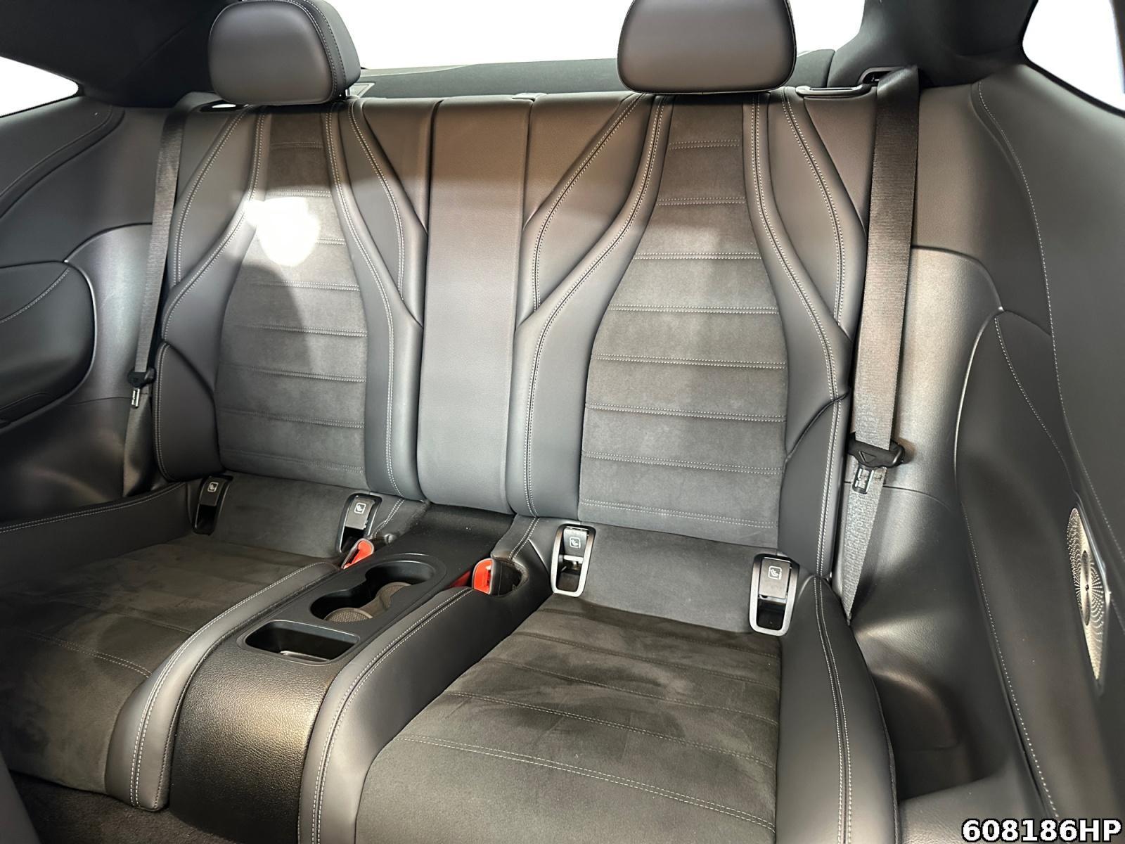 Fahrzeugabbildung Mercedes-Benz CLE 300 e AMG Pano Digital Light Burmester Night