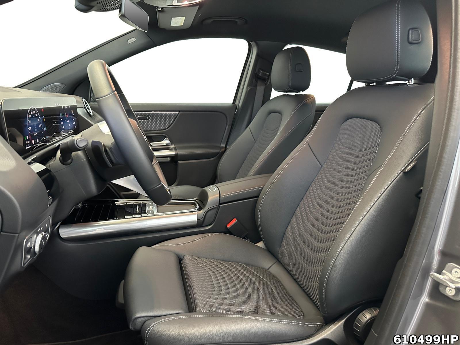 Fahrzeugabbildung Mercedes-Benz GLA 200 Progressive AHK Rückfahrkamera LED Diebs